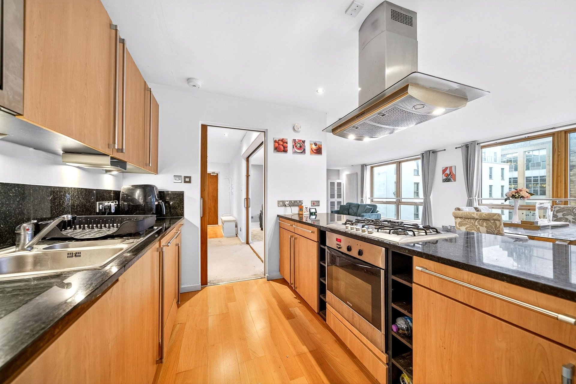 42/12 Gardner's Crescent, Edinburgh, Midlothian, EH3 8DG - Picture #16