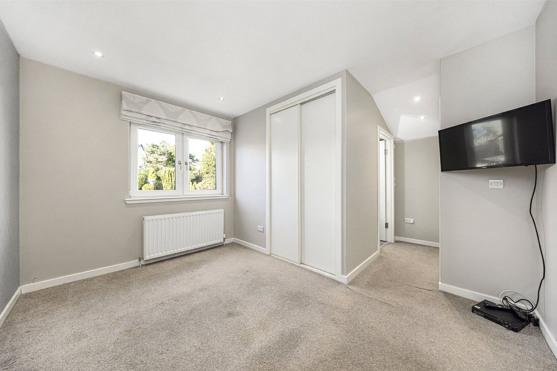 18 Braeside Avenue, Milngavie, G62 6LH - Picture #16