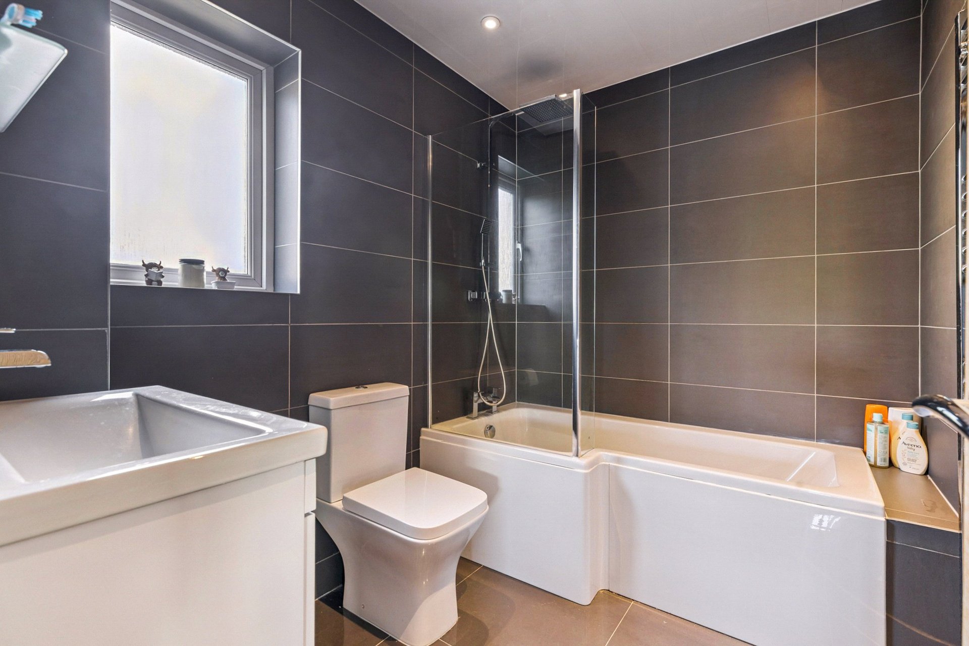 5 Maybole Grove, Newton Mearns, Glasgow, G77 5SX - Picture #16