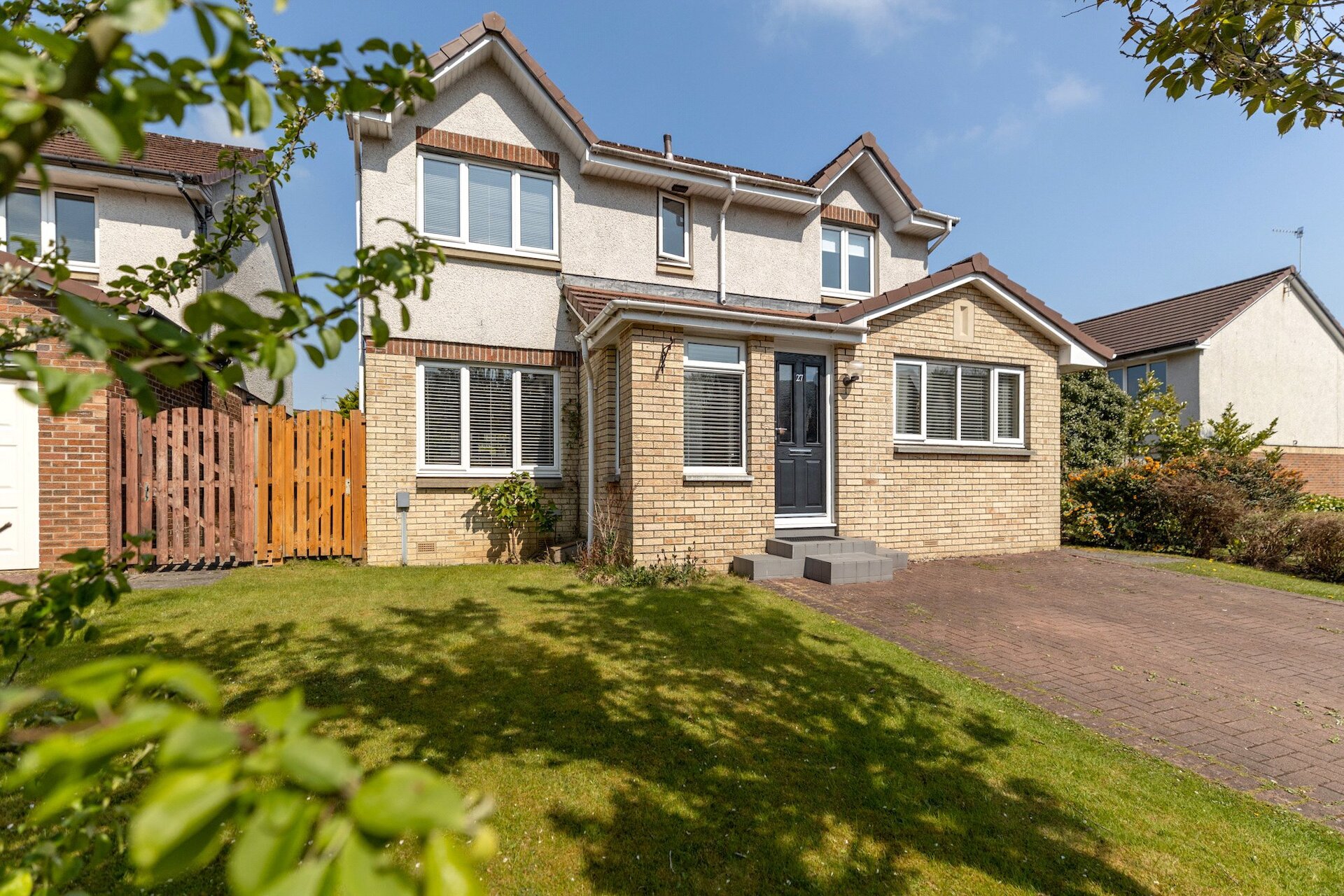 27 Blairbuie Drive, Kelvindale, Glasgow, G20 0TY - Picture #1