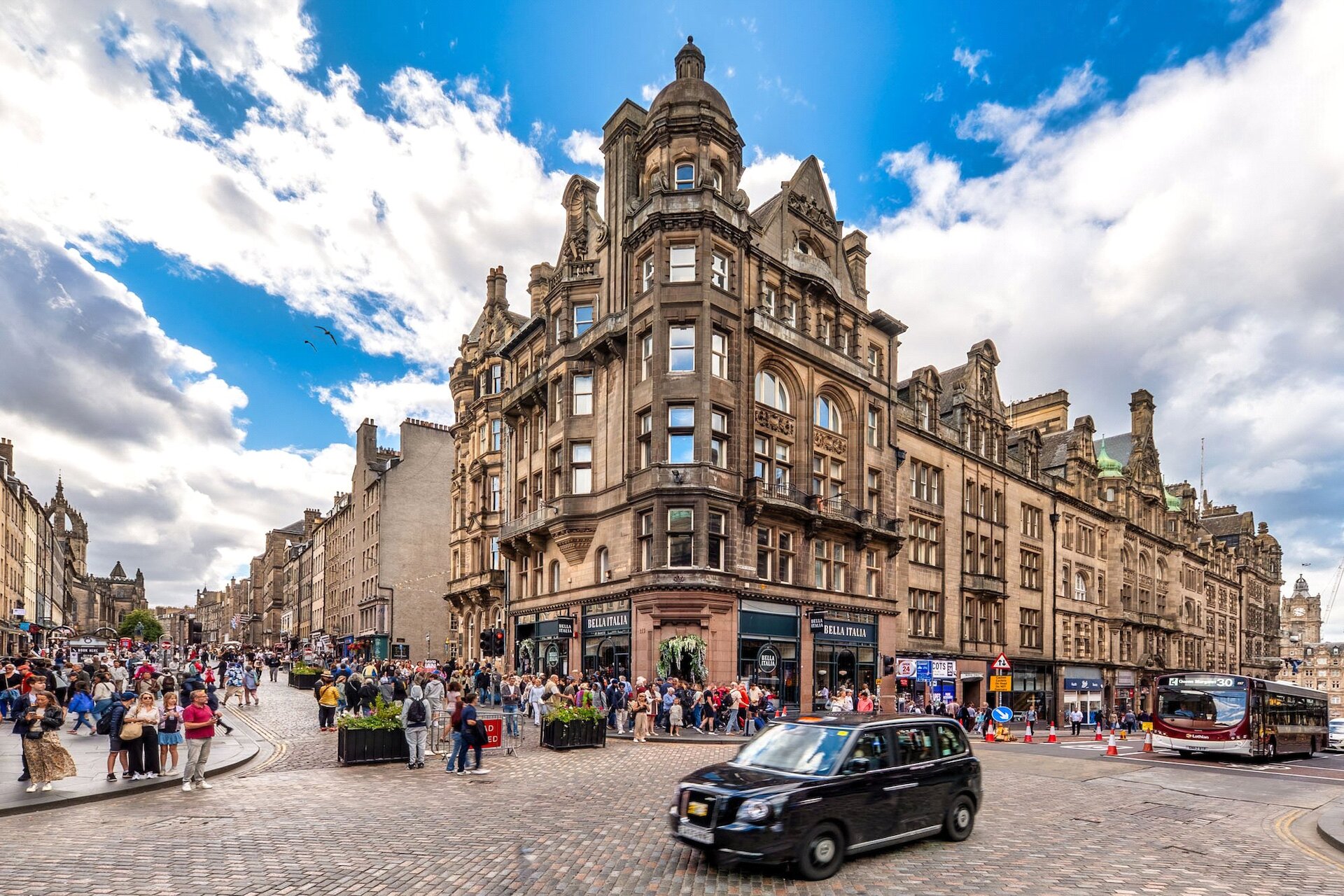 Flat 53, Royal Mile Mansions, 50 North Bridge, Edinburgh, Midlothian, EH1 1QN - Picture #1