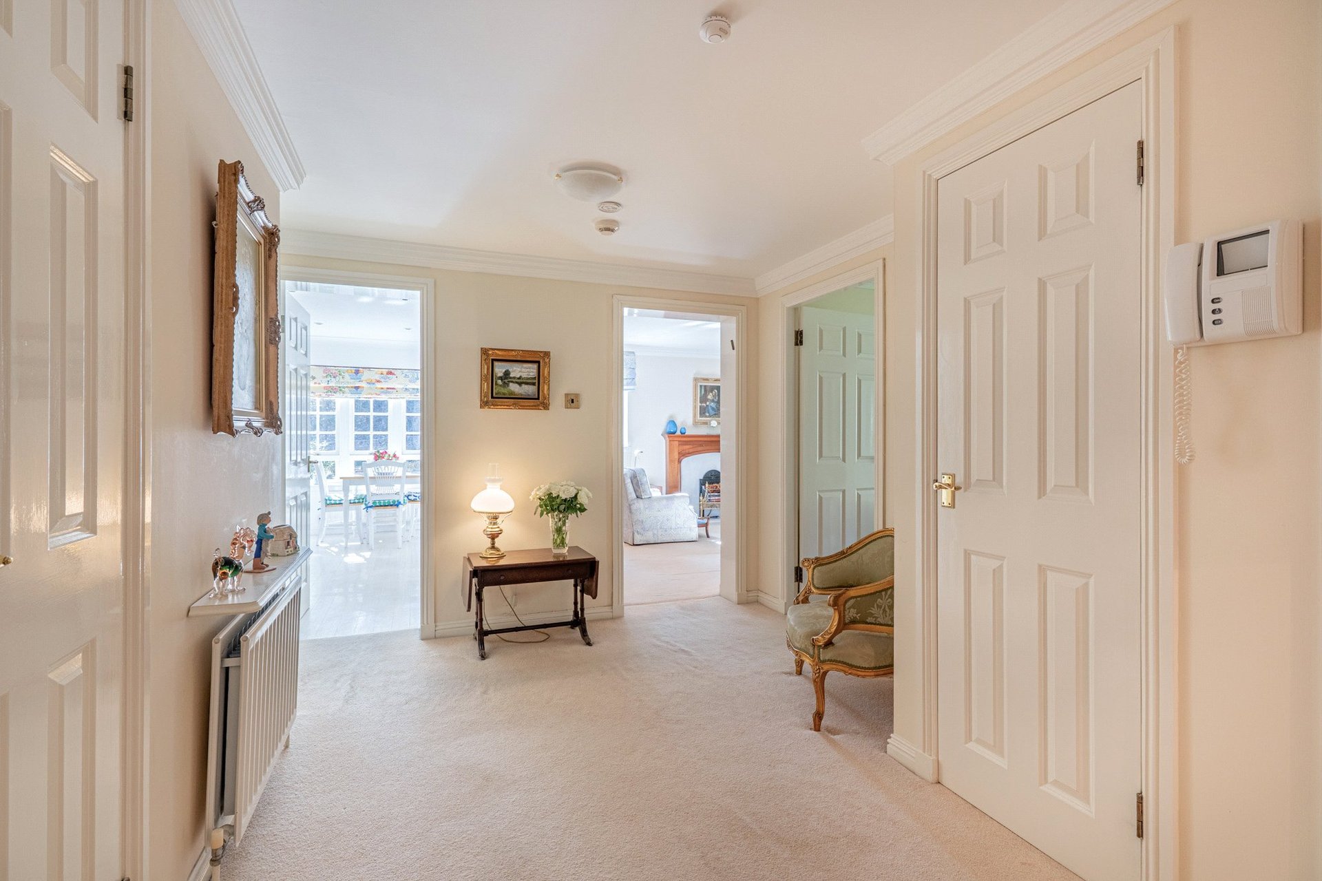 2E Rosemount Court, Newton Mearns, Glasgow, East Renfrewshire, G77 5TY - Picture #5