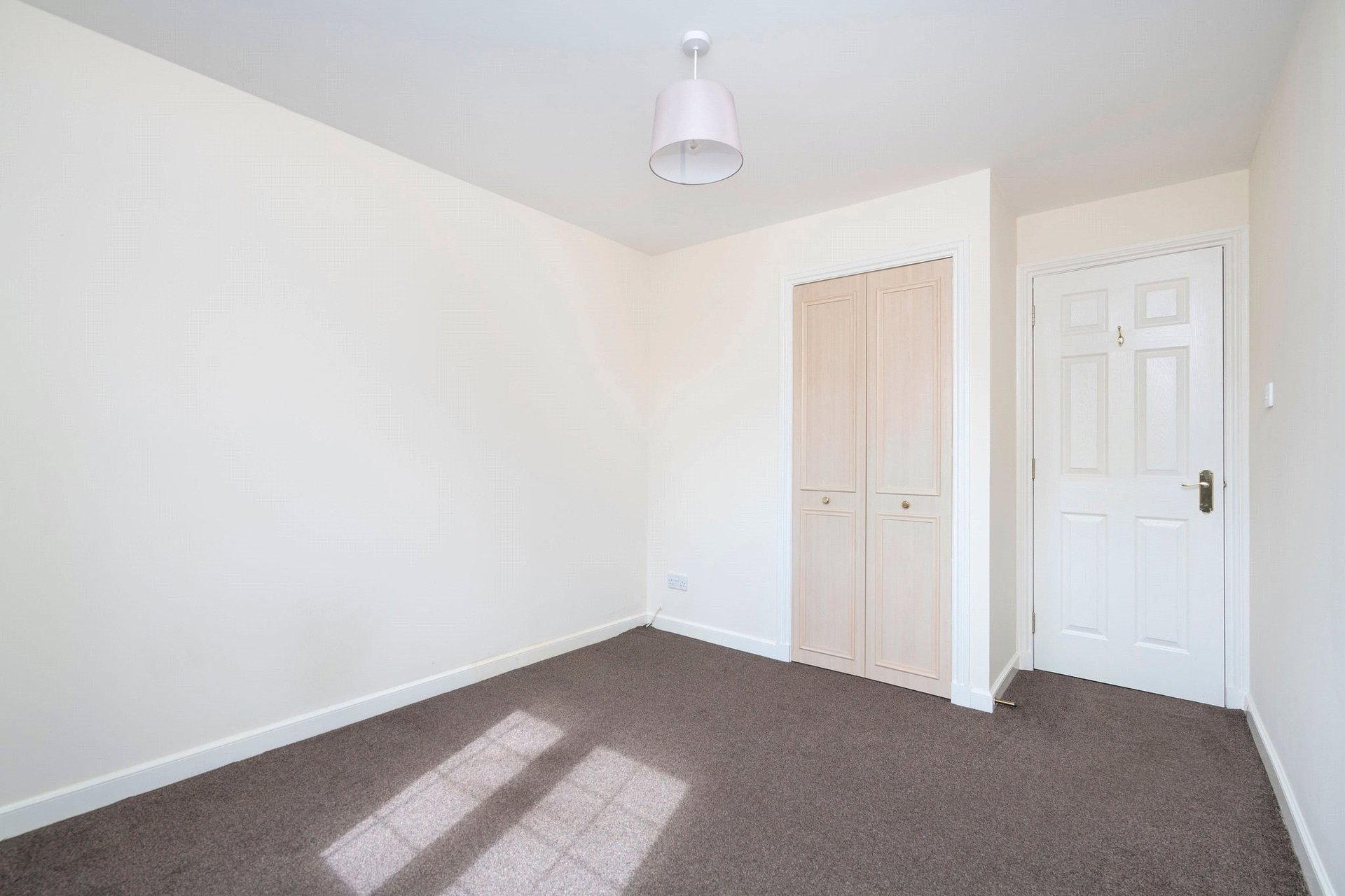 27 Burnvale, Livingston, West Lothian, EH54 6DD - Picture #10