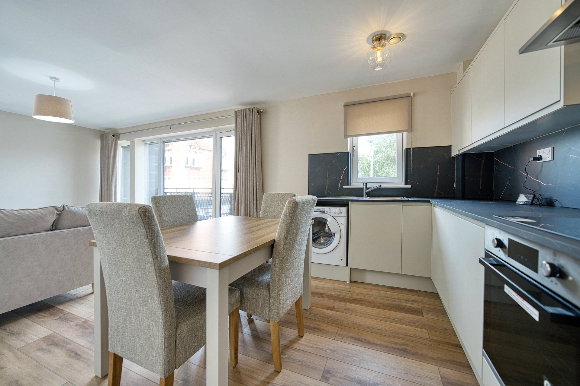 Flat 2/3, Regency Apartments, 220 Howard Street, City Centre, Glasgow, G1 5HE - Picture #5