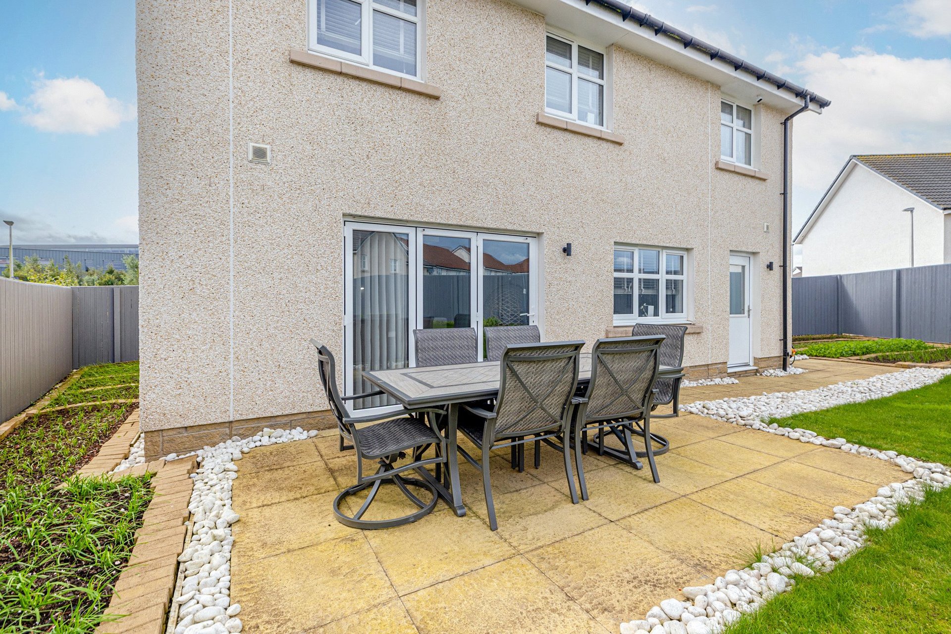 19 Maidenhill Grove, Newton Mearns, Glasgow, G77 5GT - Picture #32