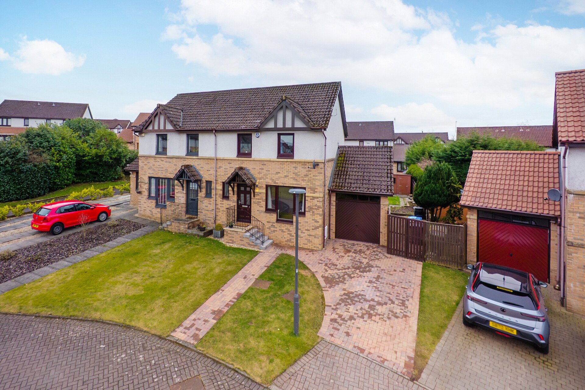 8 Crathie Place, Newton Mearns, Glasgow, East Renfrewshire, G77 5UG - Picture #1