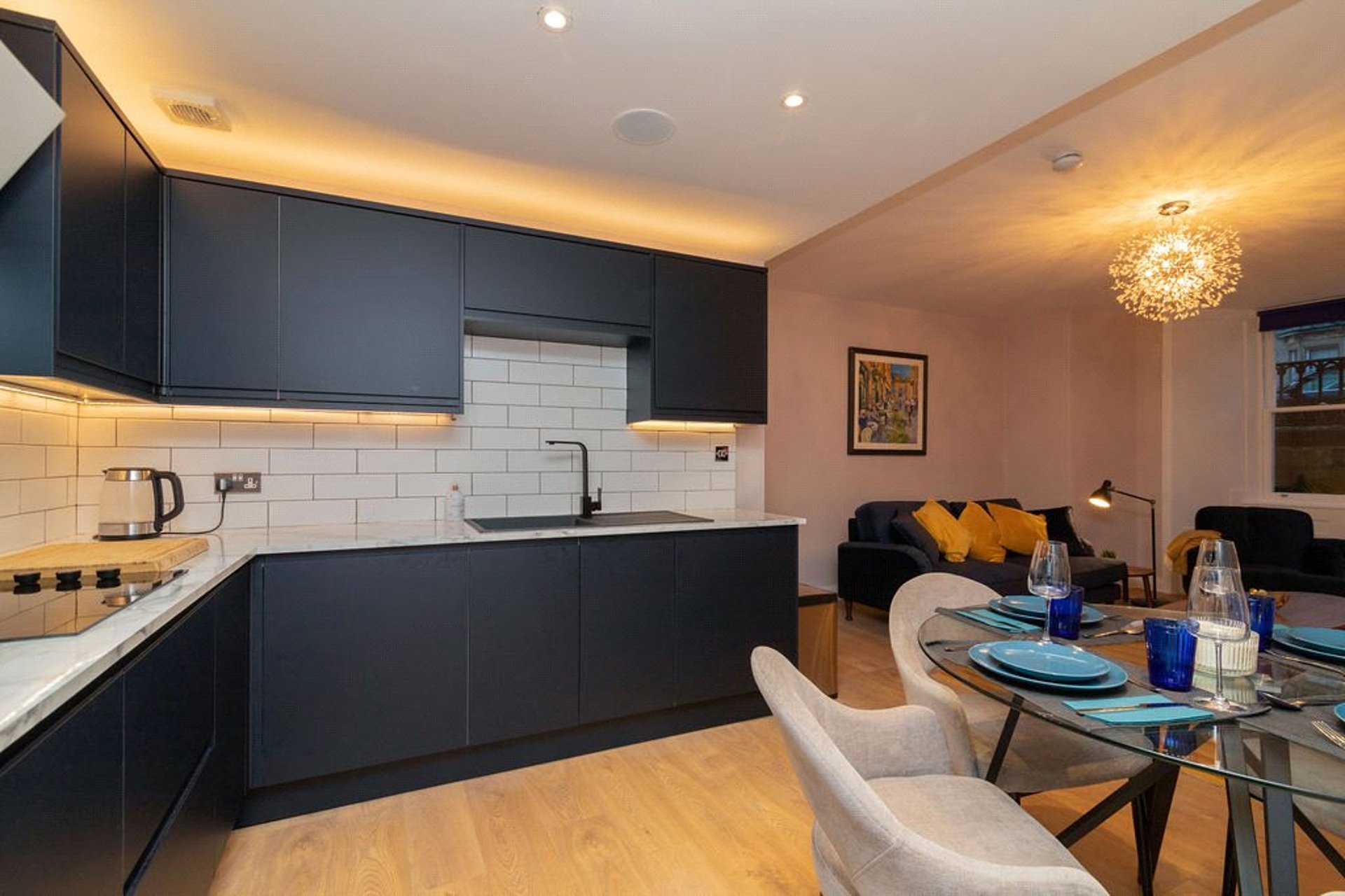 Flat 7, 28 Buckingham Terrace, Glasgow, G12 8ED - Picture #12