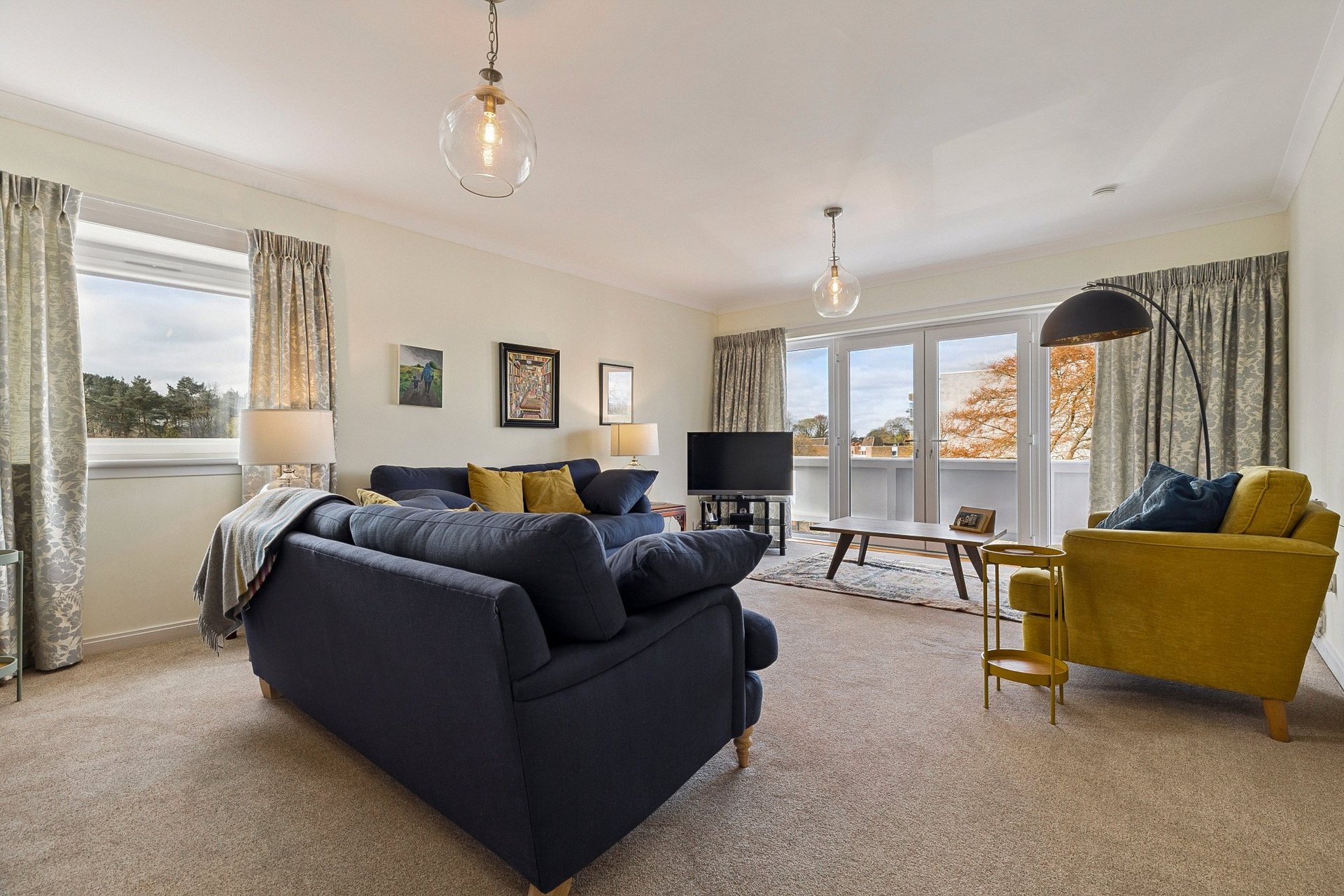 16 Norwood Park, Bearsden, G61 2RF - Picture #3