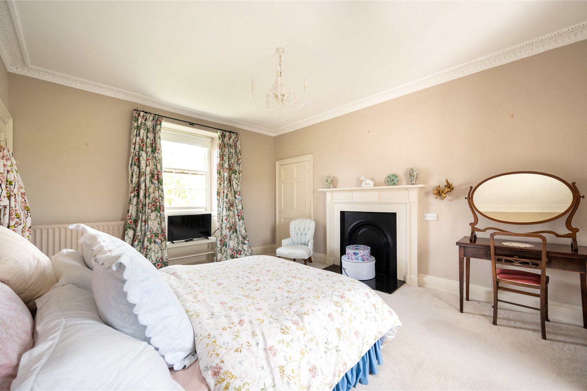Beeswing, Lanton, Jedburgh, Scottish Borders, TD8 6SU - Picture #11