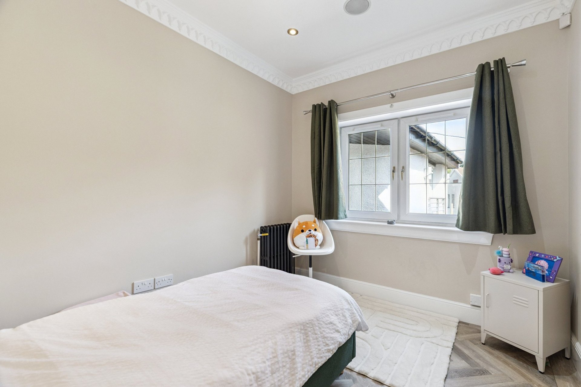 53 Ayr Road, Whitecraigs, Glasgow, G46 6SR - Picture #42