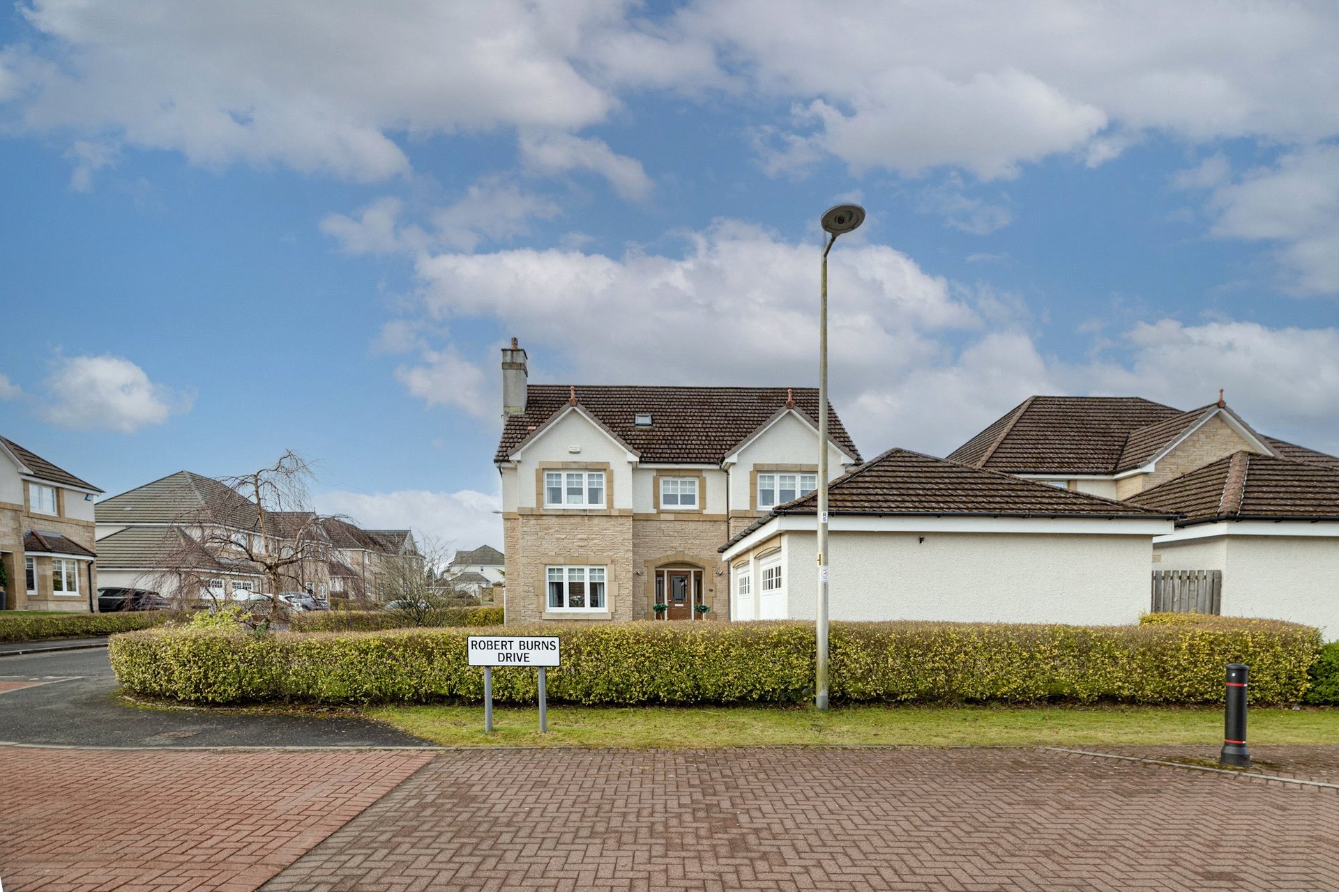 1 Robert Burns Drive, Bearsden, G61 3DD - Picture #45