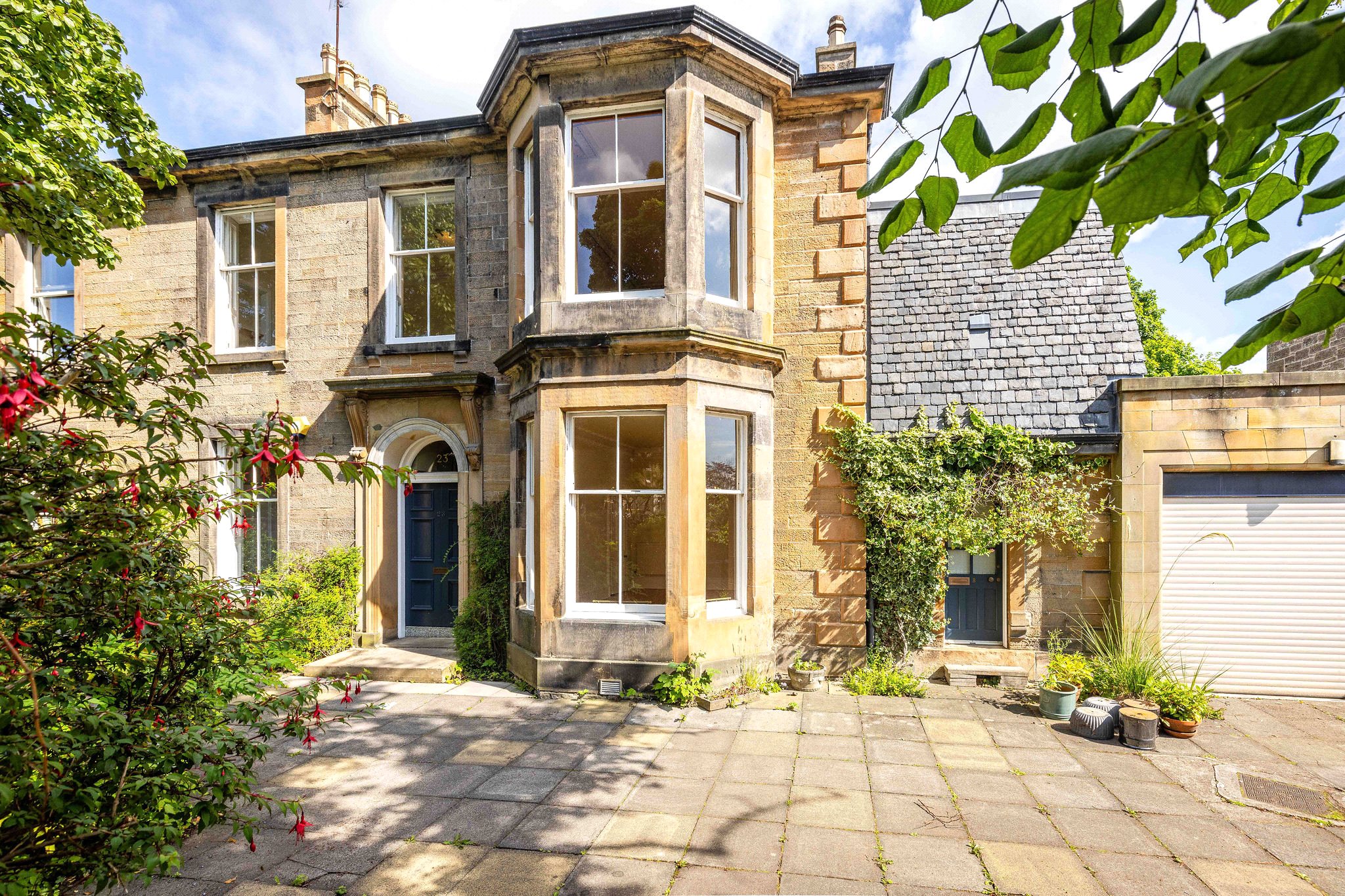 23 Hatton Place, Edinburgh, Midlothian, EH9 1UB Rettie