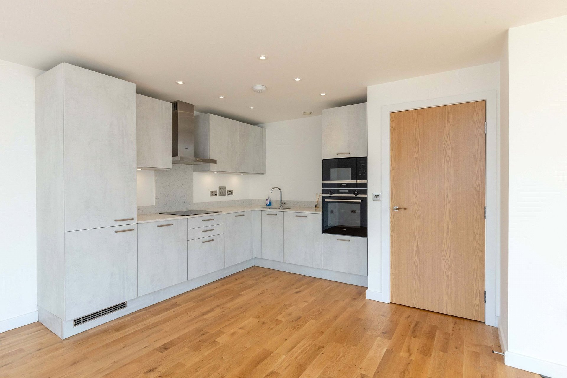 Flat 1, 1 Canonmills Bridge Mews, Edinburgh, Midlothian, EH3 5BT - Picture #6