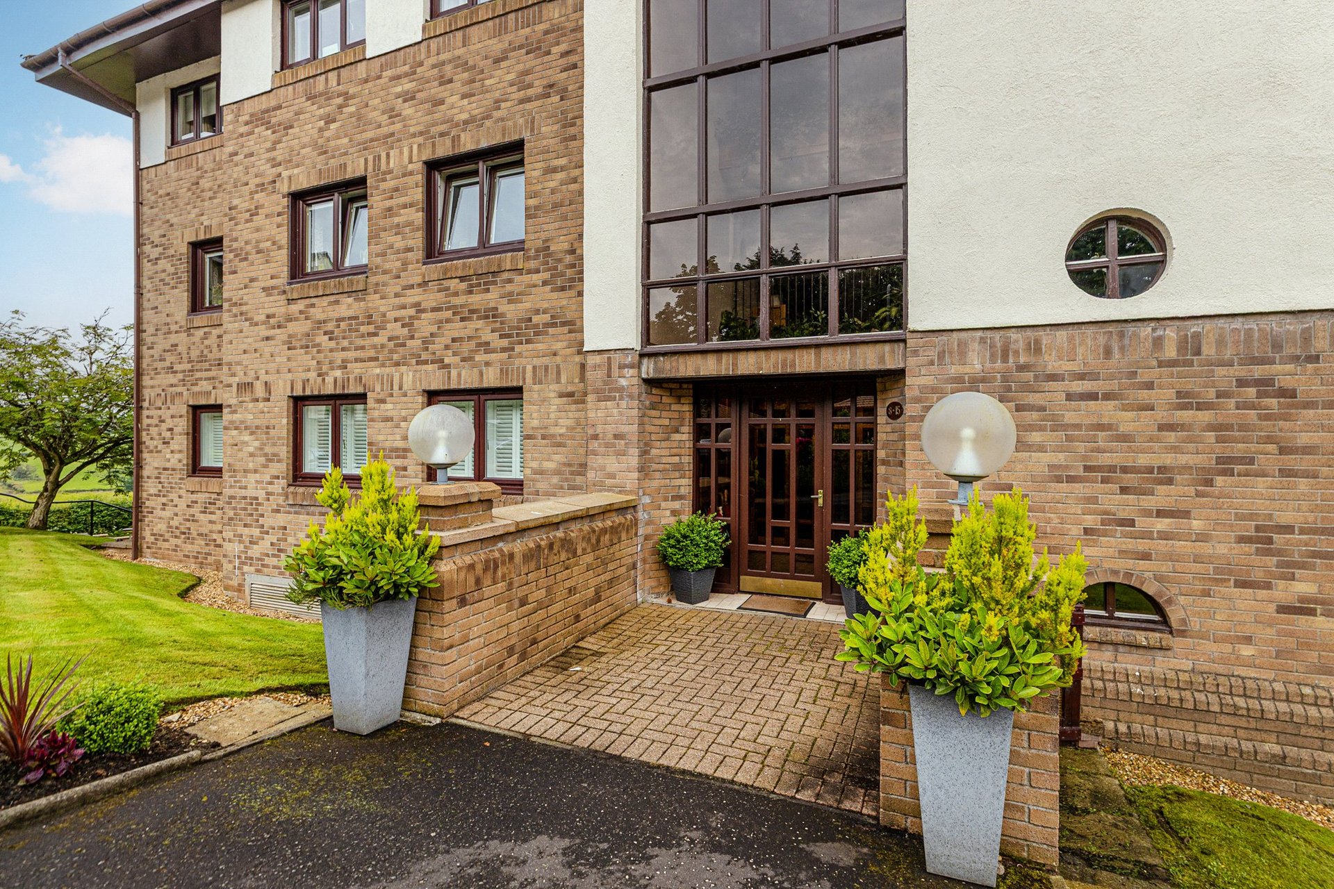 8 Ravenscourt, Thorntonhall, Glasgow, G74 5AZ - Picture #2