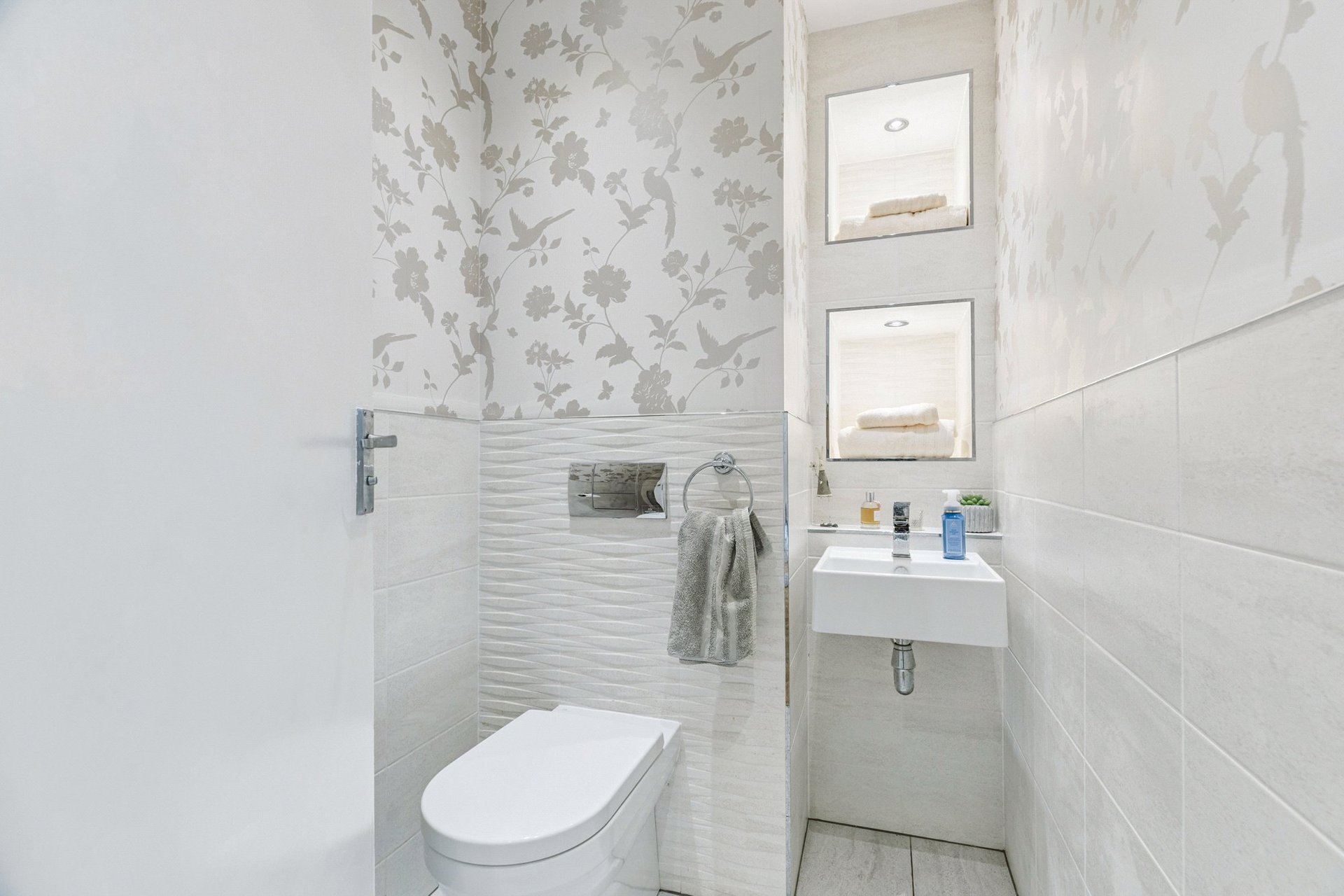 2 Raeside Avenue, Newton Mearns, Glasgow, G77 5AD - Picture #17