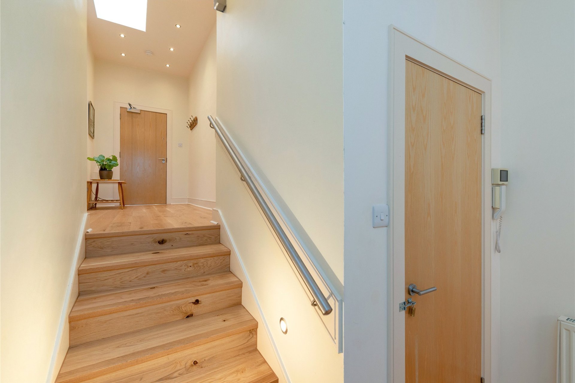 16/7 Mill Lane, Edinburgh, Midlothian, EH6 6TJ - Picture #2