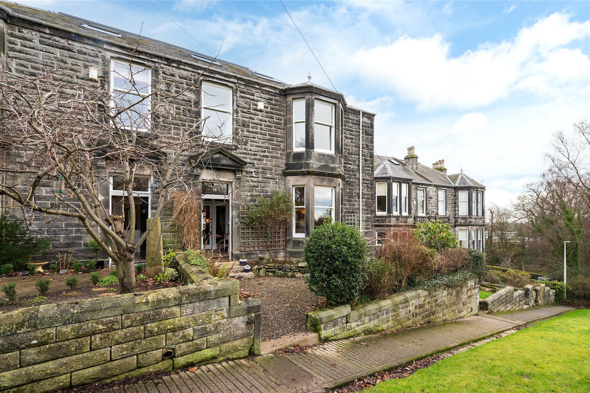 14 Park Place, Dunfermline, Fife, KY12 7QL - Picture #1