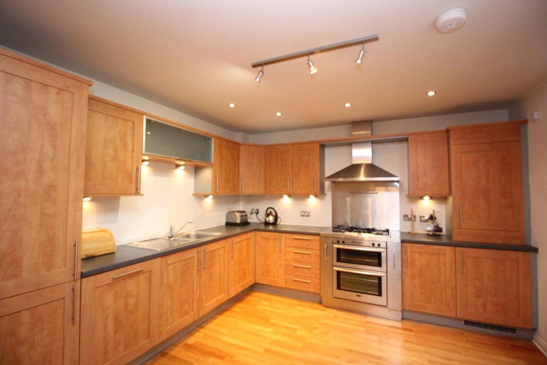 Flat 11, 6 Portland Gardens, Leith, Edinburgh, EH6 6NJ - Picture #2