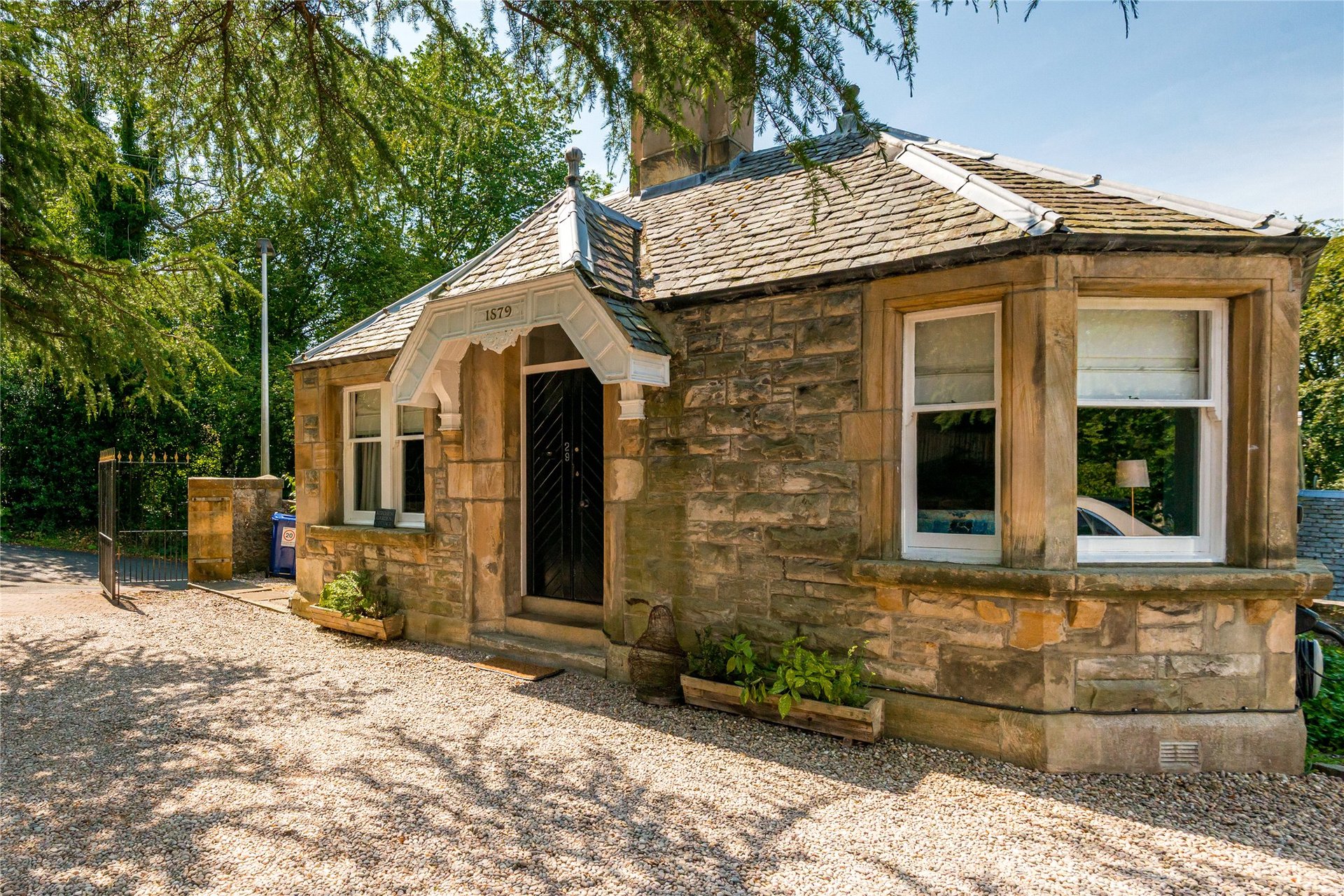 Briary Gate Lodge, 29 & 31 Polton Bank, Lasswade, Midlothian, EH18 1JW - Picture #2
