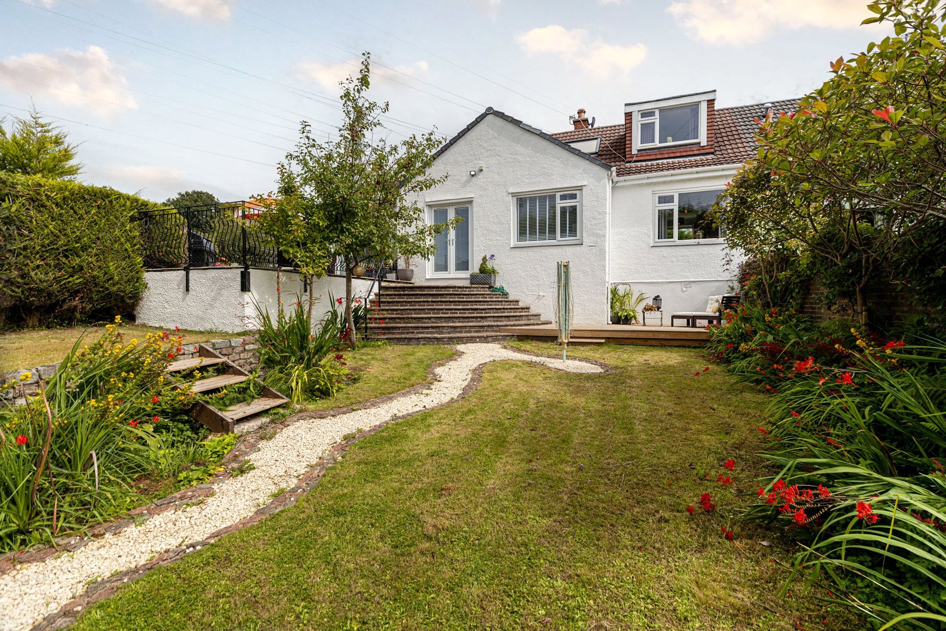 Motu-Whare, Cochno Road, Hardgate, West Dunbartonshire, G81 6PR - Picture #2