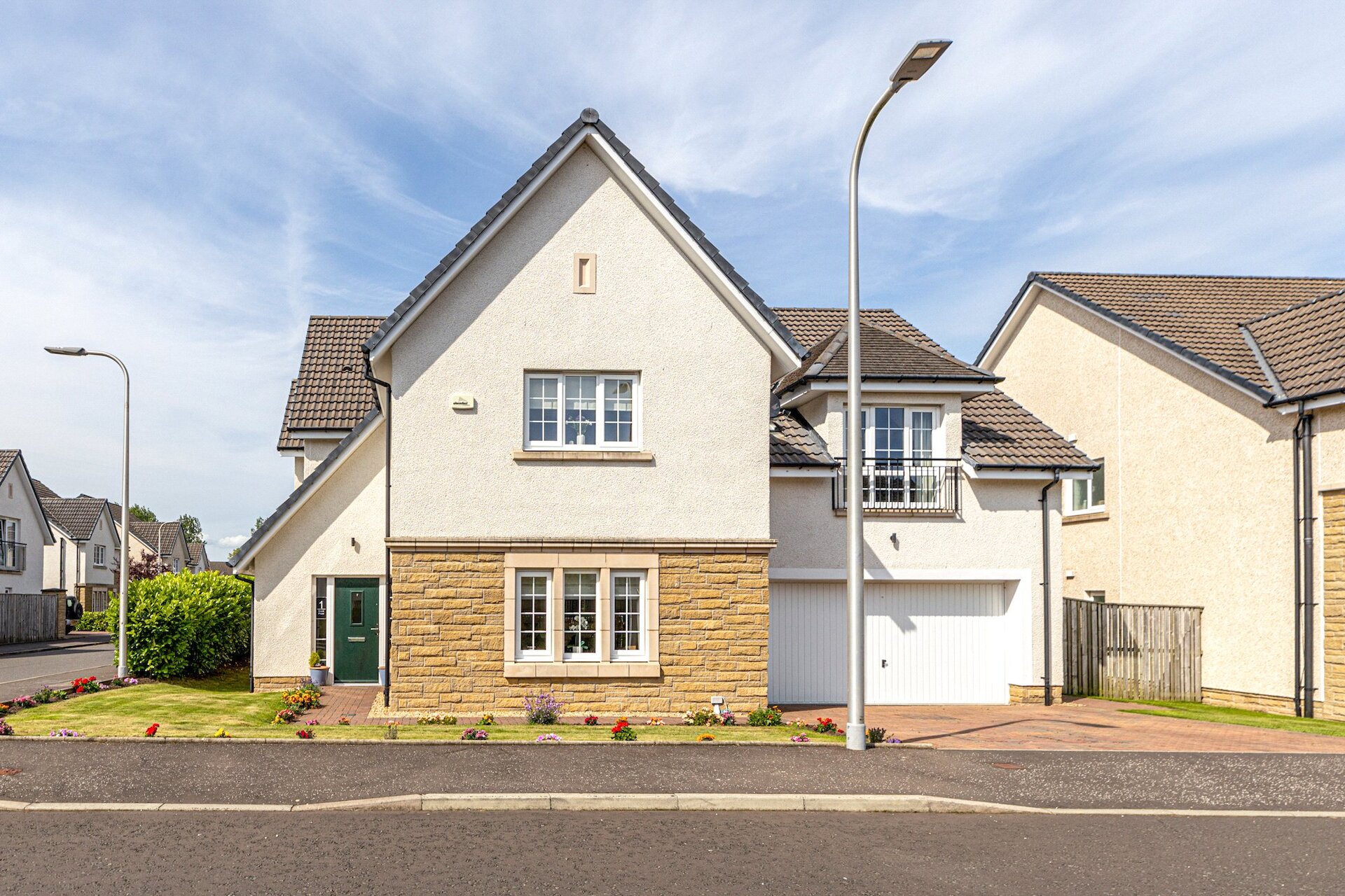 1 Grant Place, Bearsden, G61 3FA - Picture #1