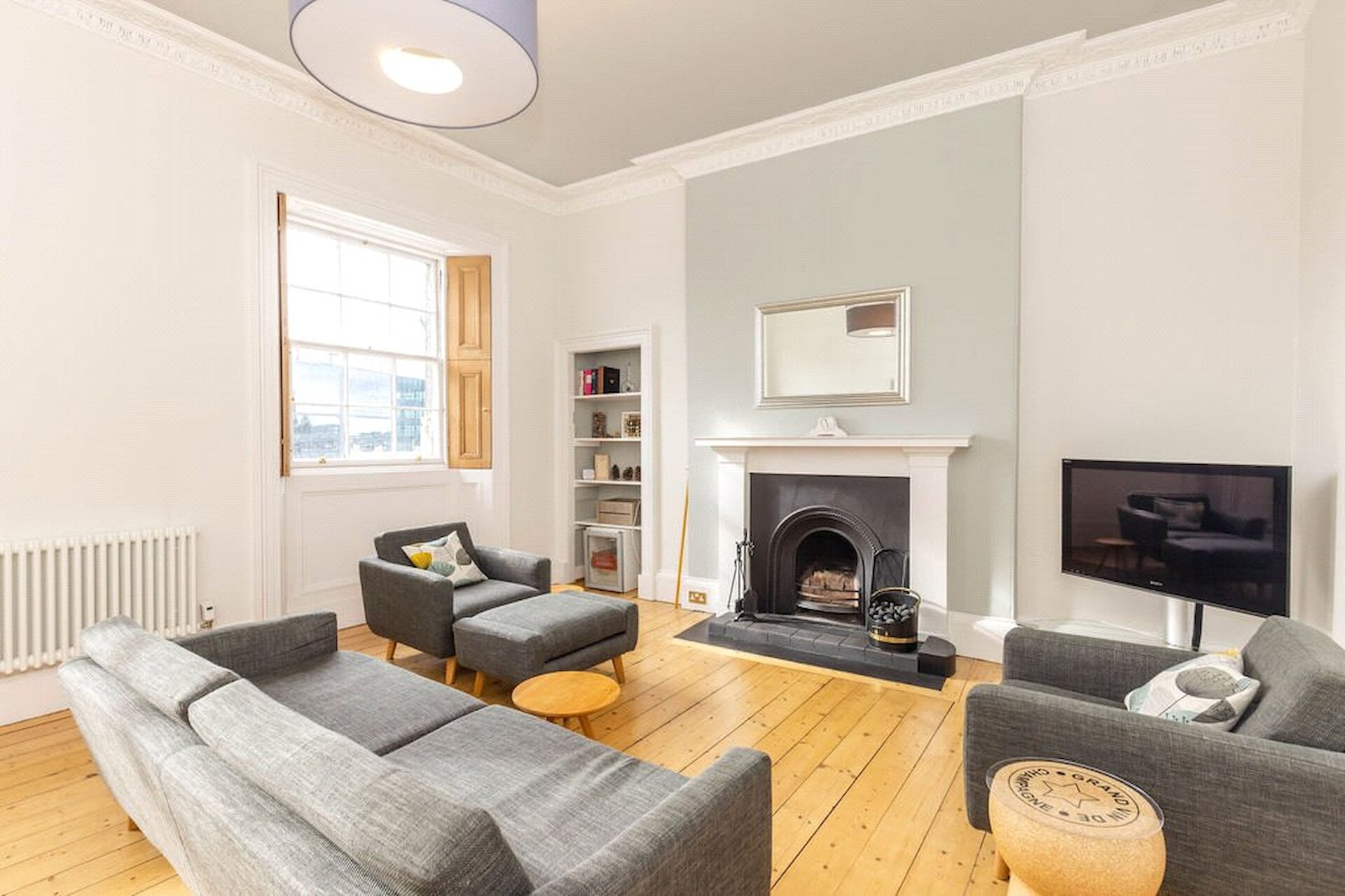 12/8 Atholl Place, Edinburgh, Midlothian, EH3 8HP - Picture #1