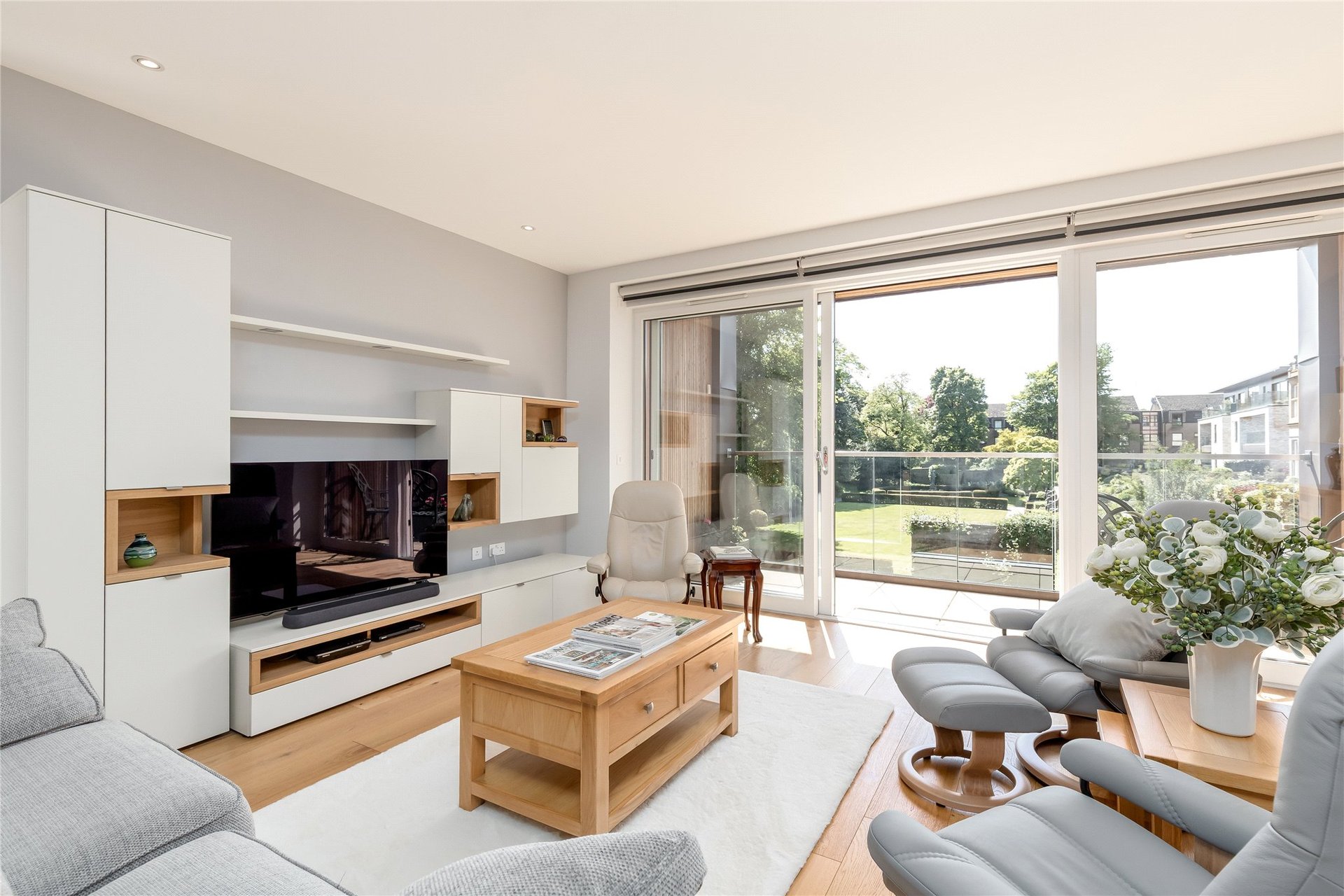 Flat 5, 2 Westerlea Gardens, Edinburgh, EH12 6HU - Picture #3
