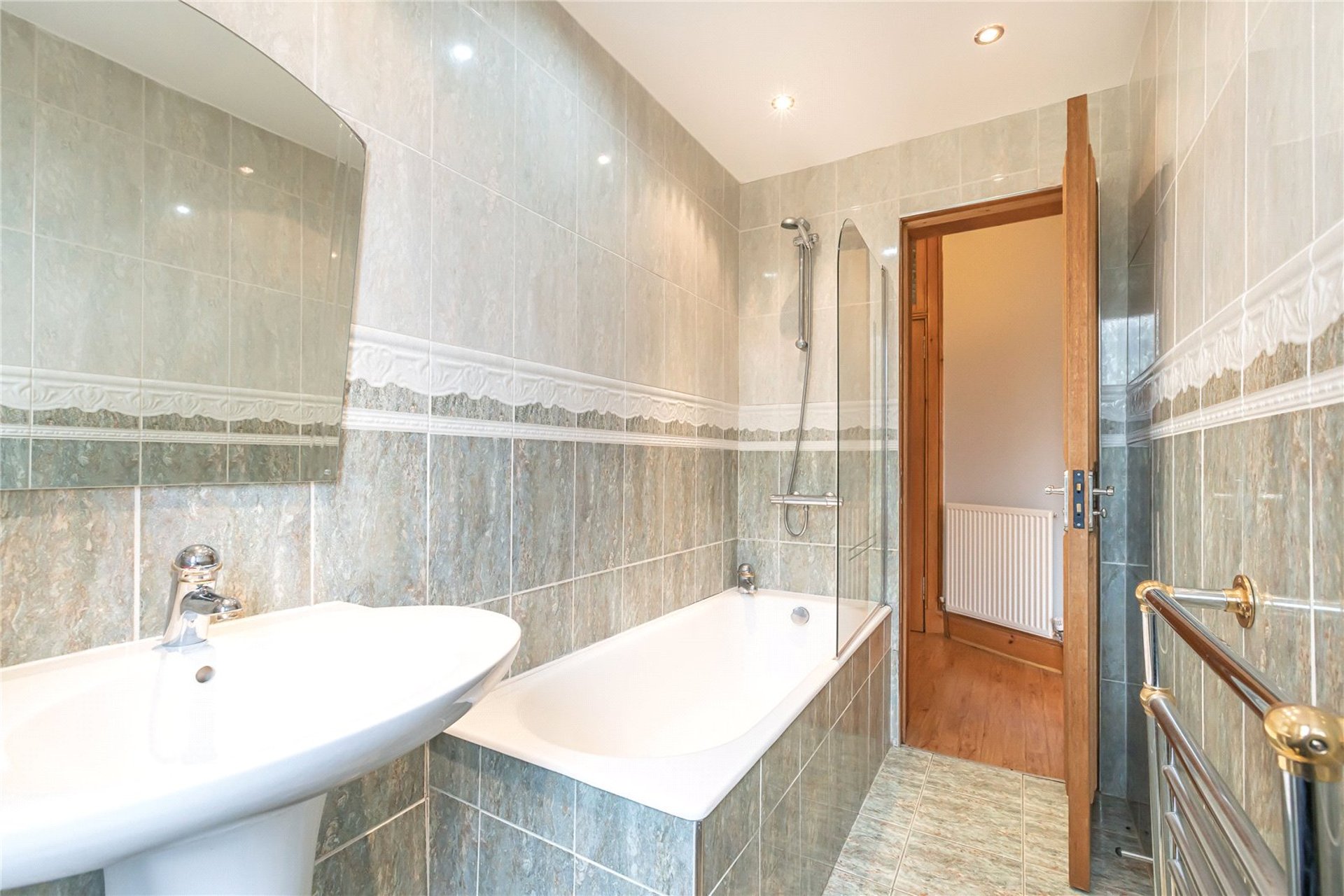 Flat 2/2, 230 Dumbarton Road, Old Kilpatrick, Glasgow, Lanarkshire, G60 5LJ - Picture #9