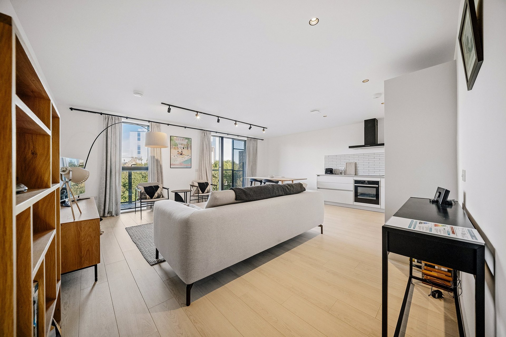 Flat 8, 200 Great Junction Street, Leith, Edinburgh, EH6 5LW - Picture #4