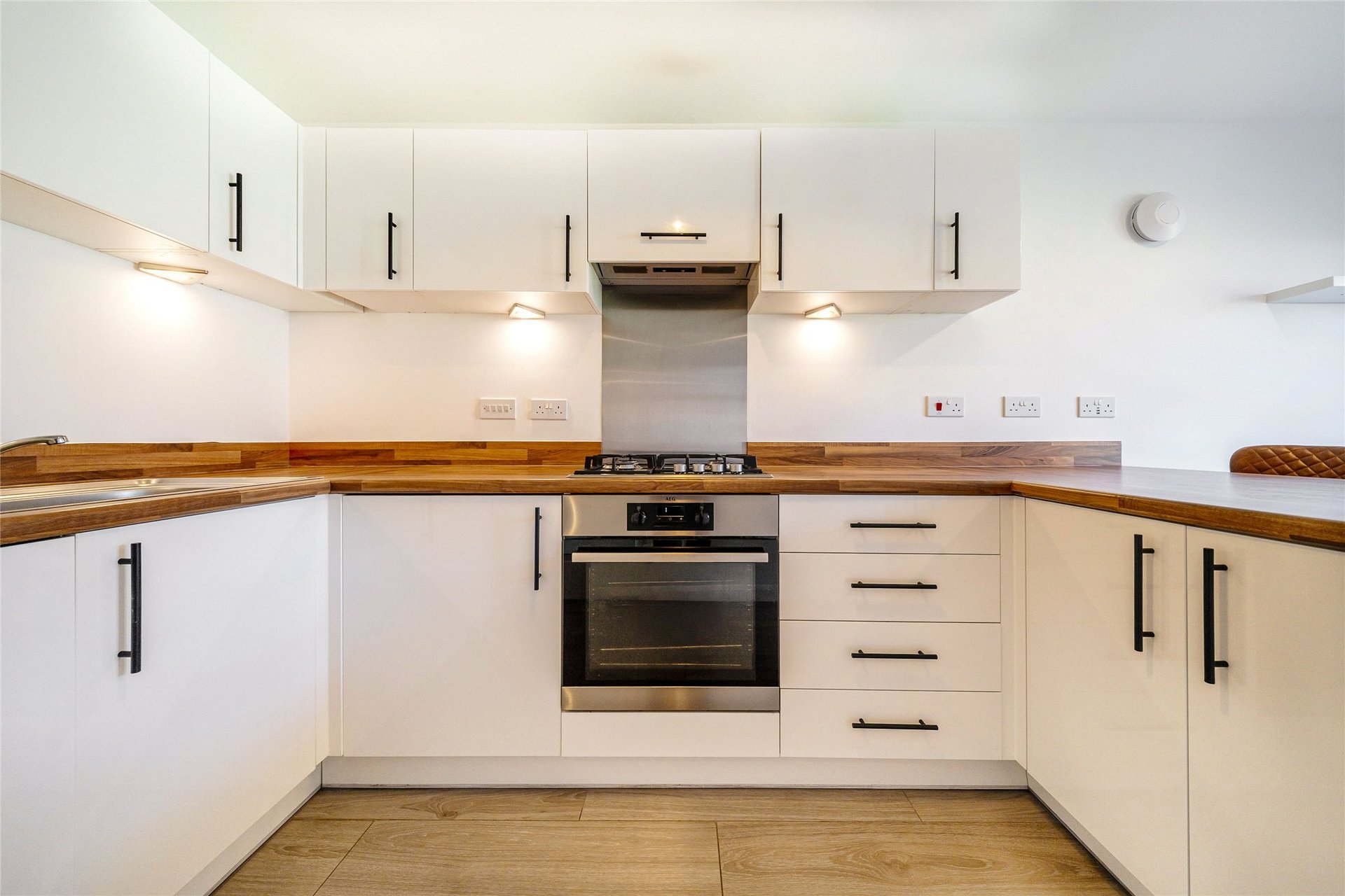 4 St. Aidens Place, Edinburgh, EH16 4YU - Picture #8