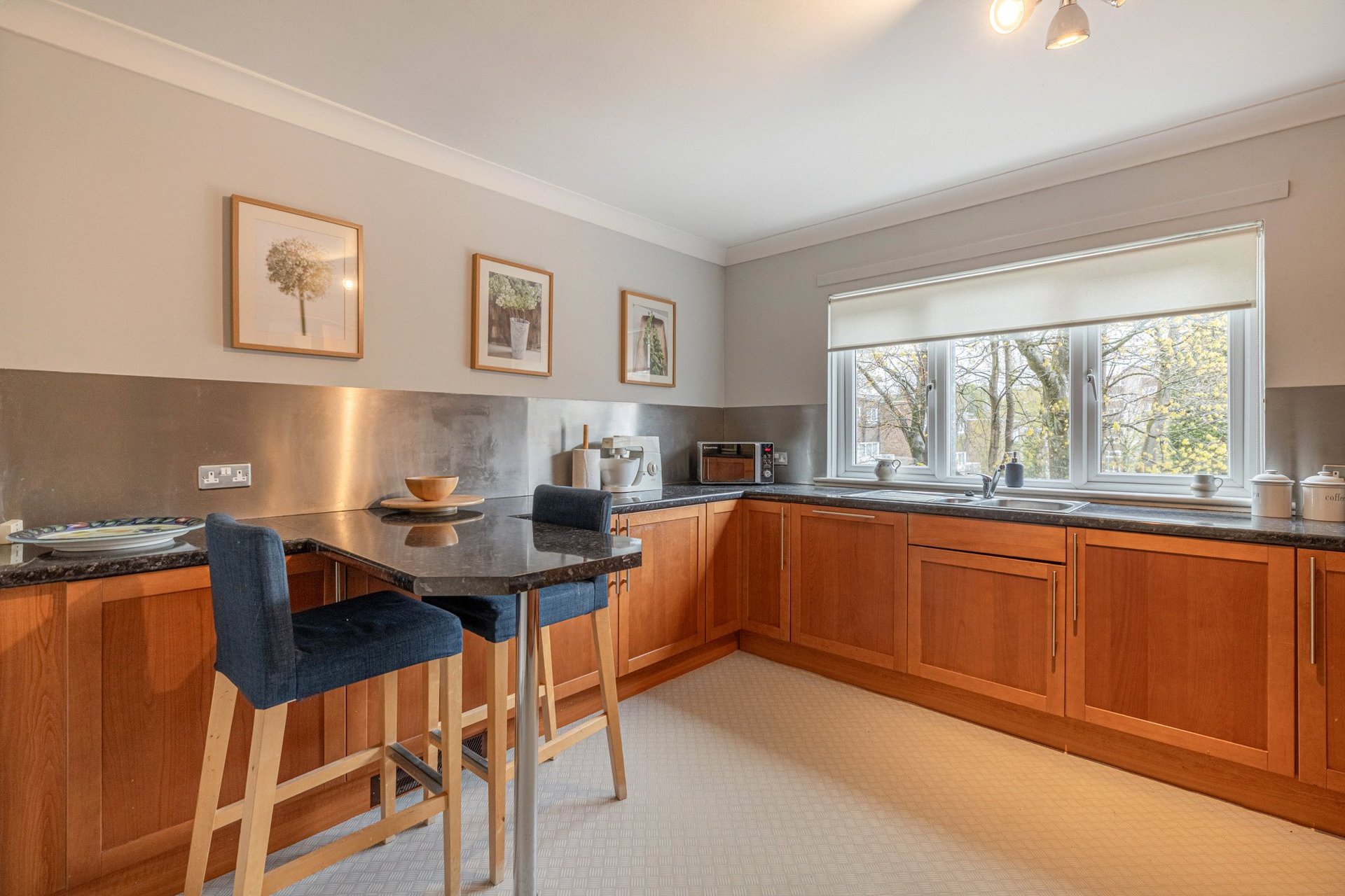 10/1, Whistlefield Court, 2 Canniesburn Road, Bearsden, G61 1PX - Picture #12