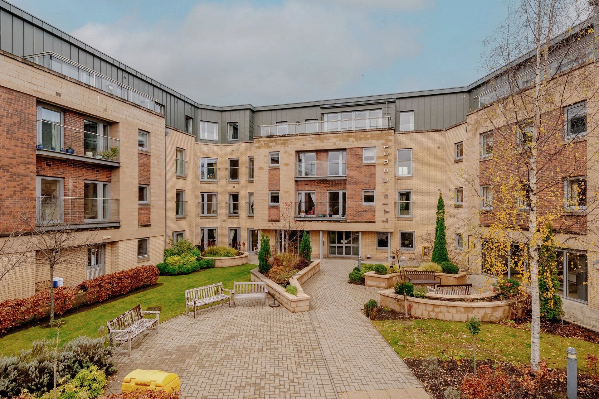 Flat 48,, 25 Lyle Court, Barnton Grove, Edinburgh, EH4 6EZ - Picture #2