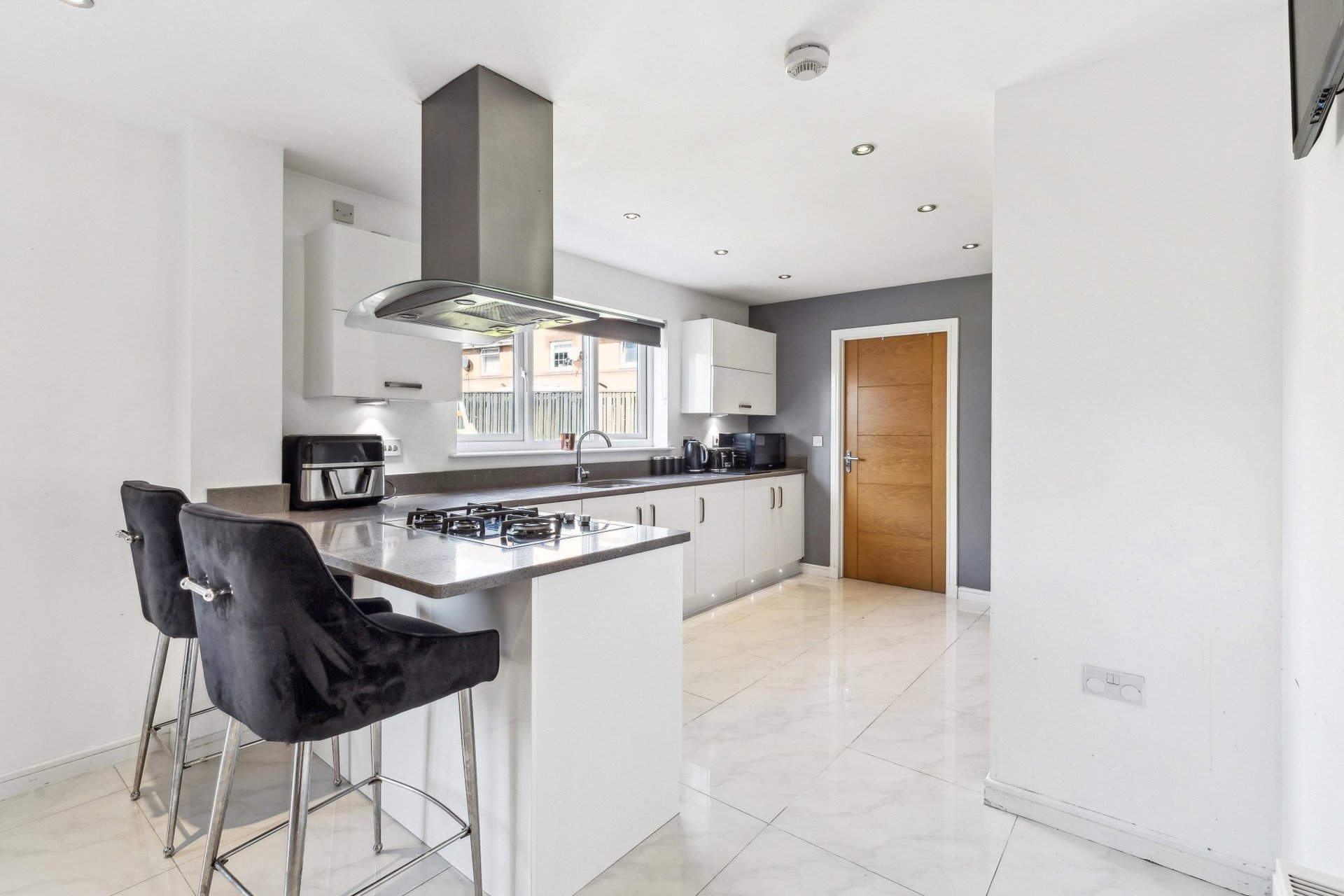 10 Leggatston Drive, Darnley, Glasgow, G53 7ZY - Picture #8