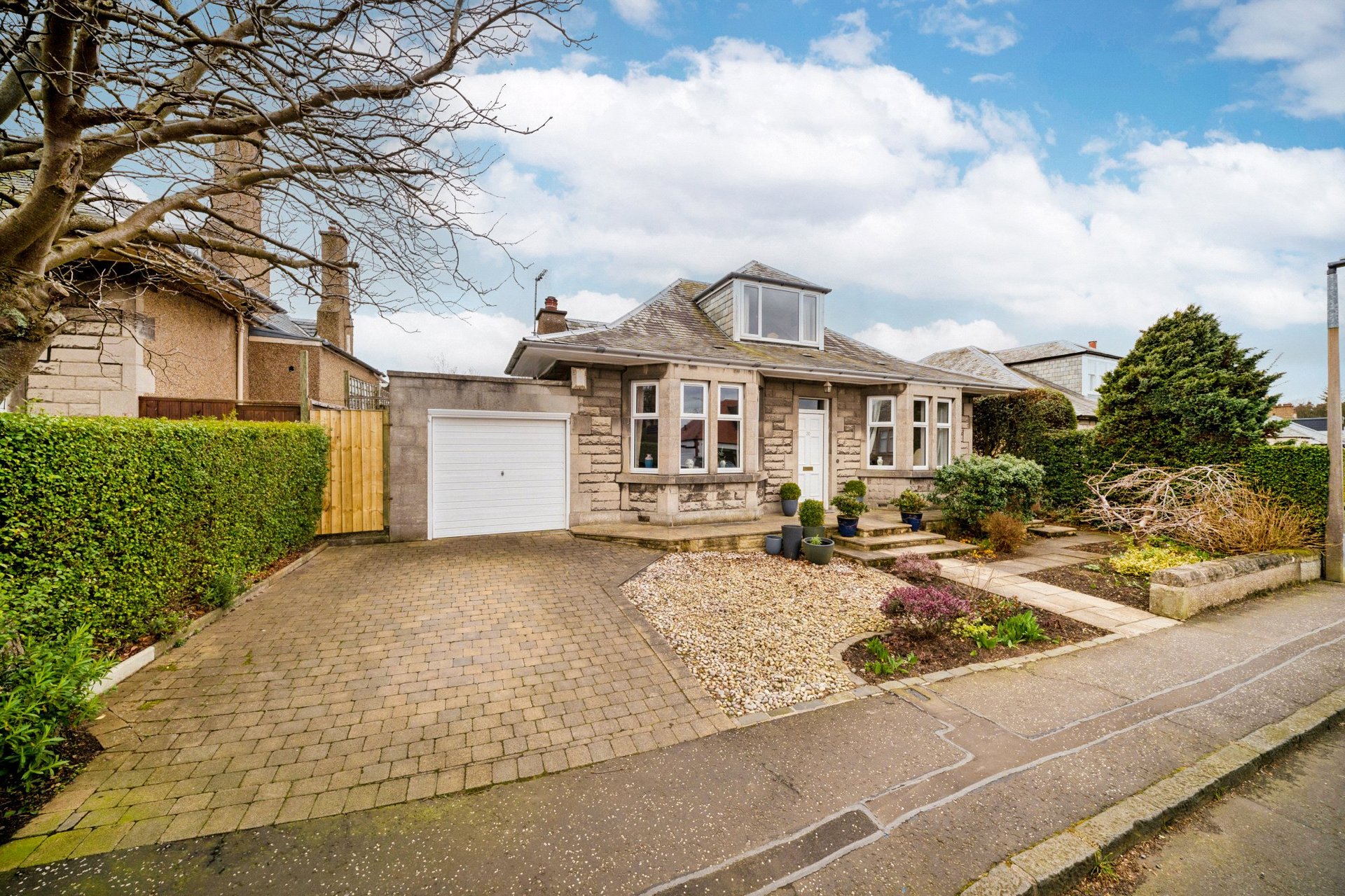 30 Greenbank Grove, Greenbank, Edinburgh, EH10 5SU - Picture #1