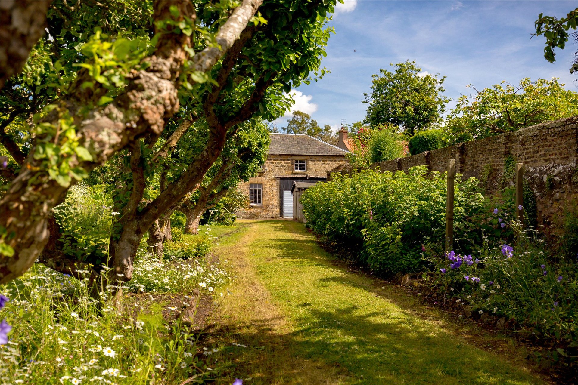 Catherine Lodge, 19 Inveresk Village, Musselburgh, East Lothian, EH21 7TD - Picture #50