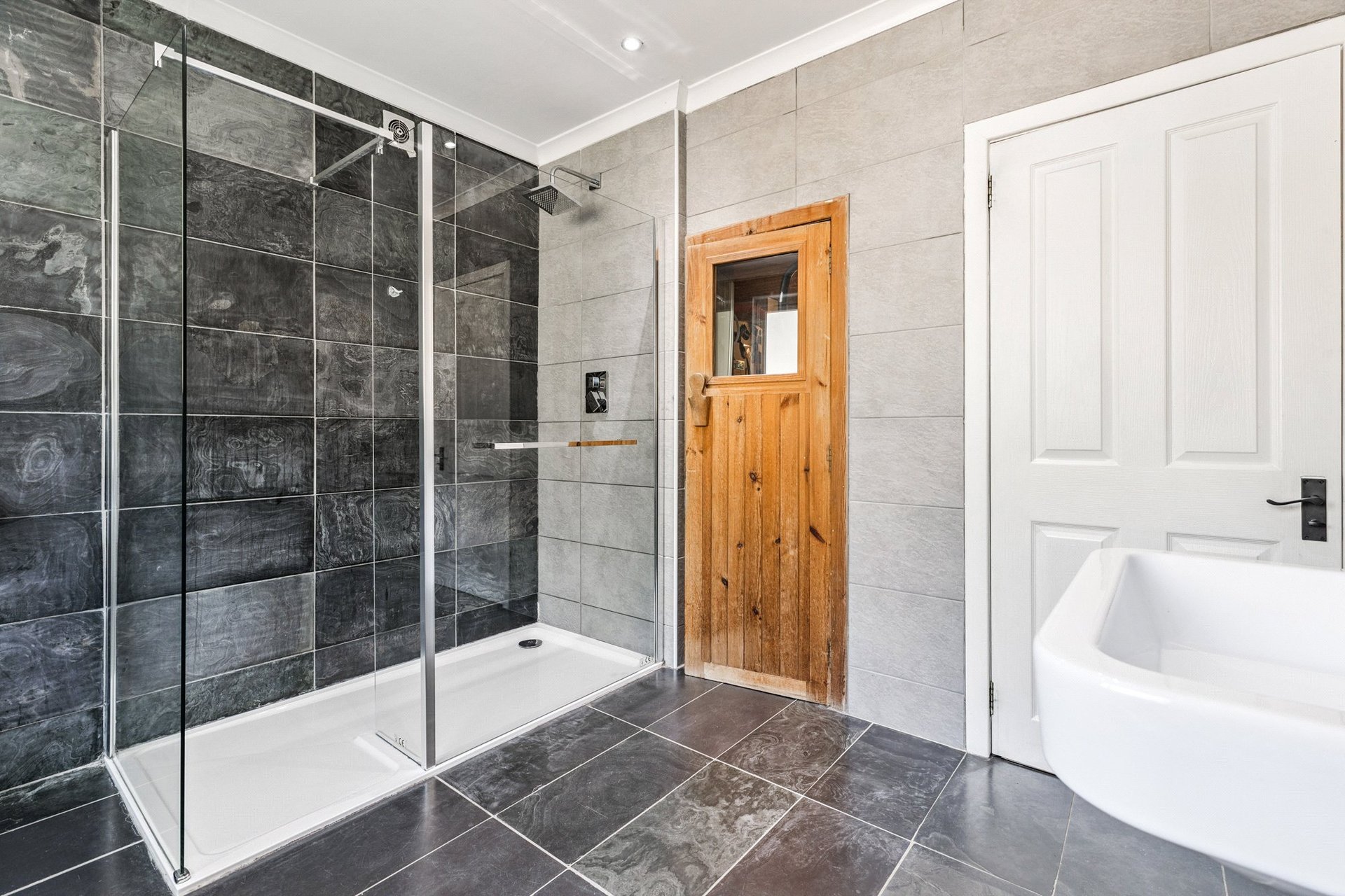 17 Ravelston Road, Bearsden, G61 1AW - Picture #19