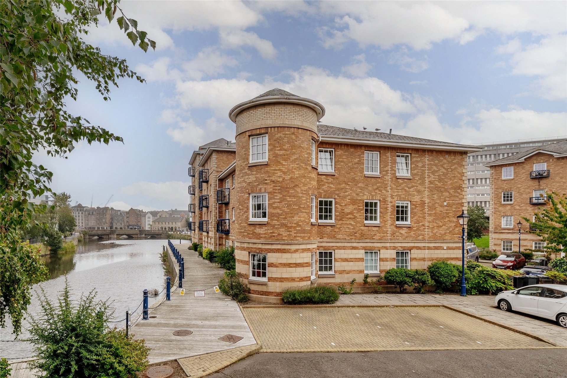 6/3 Sheriff Bank, Leith, Edinburgh, EH6 6ES - Picture #1
