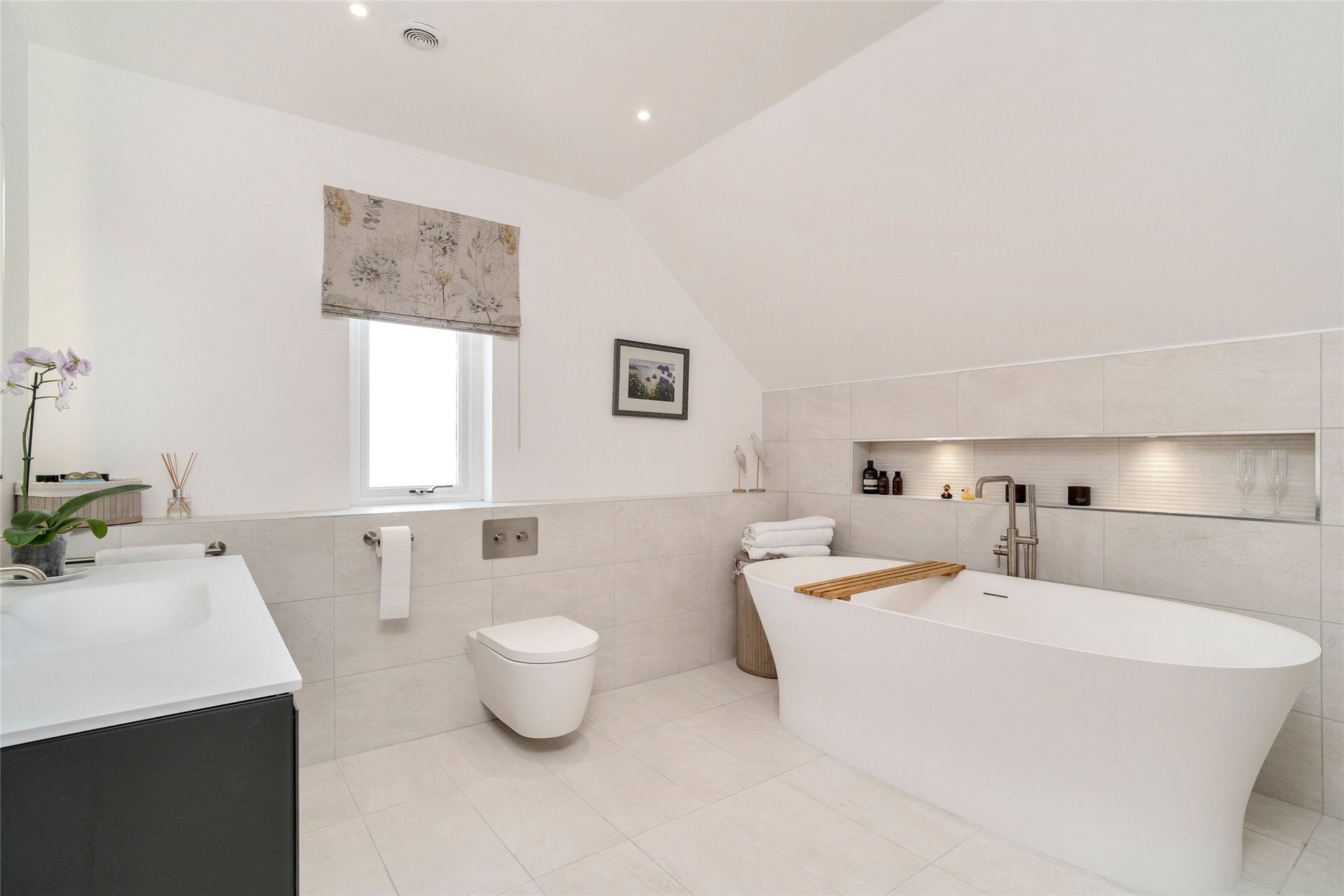 21 Broomlands, Kelso, Scottish Borders, TD5 7PR - Picture #16