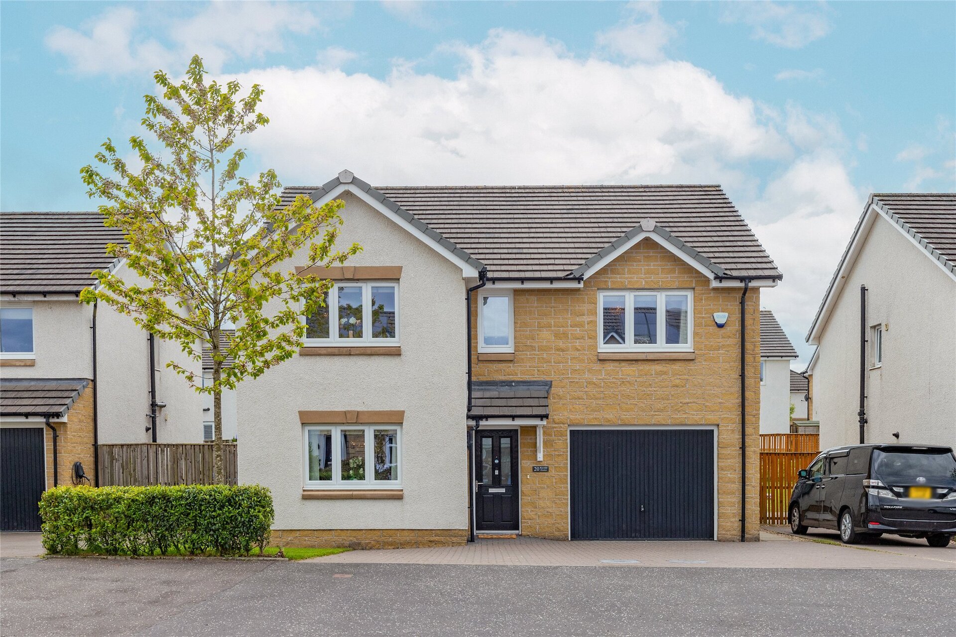 20 Raeside Grove, Newton Mearns, Glasgow, G77 5GQ - Picture #1