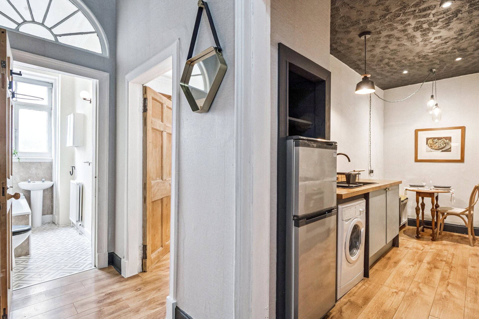 2/1 Grove Street, Edinburgh, EH3 8BB - Picture #8