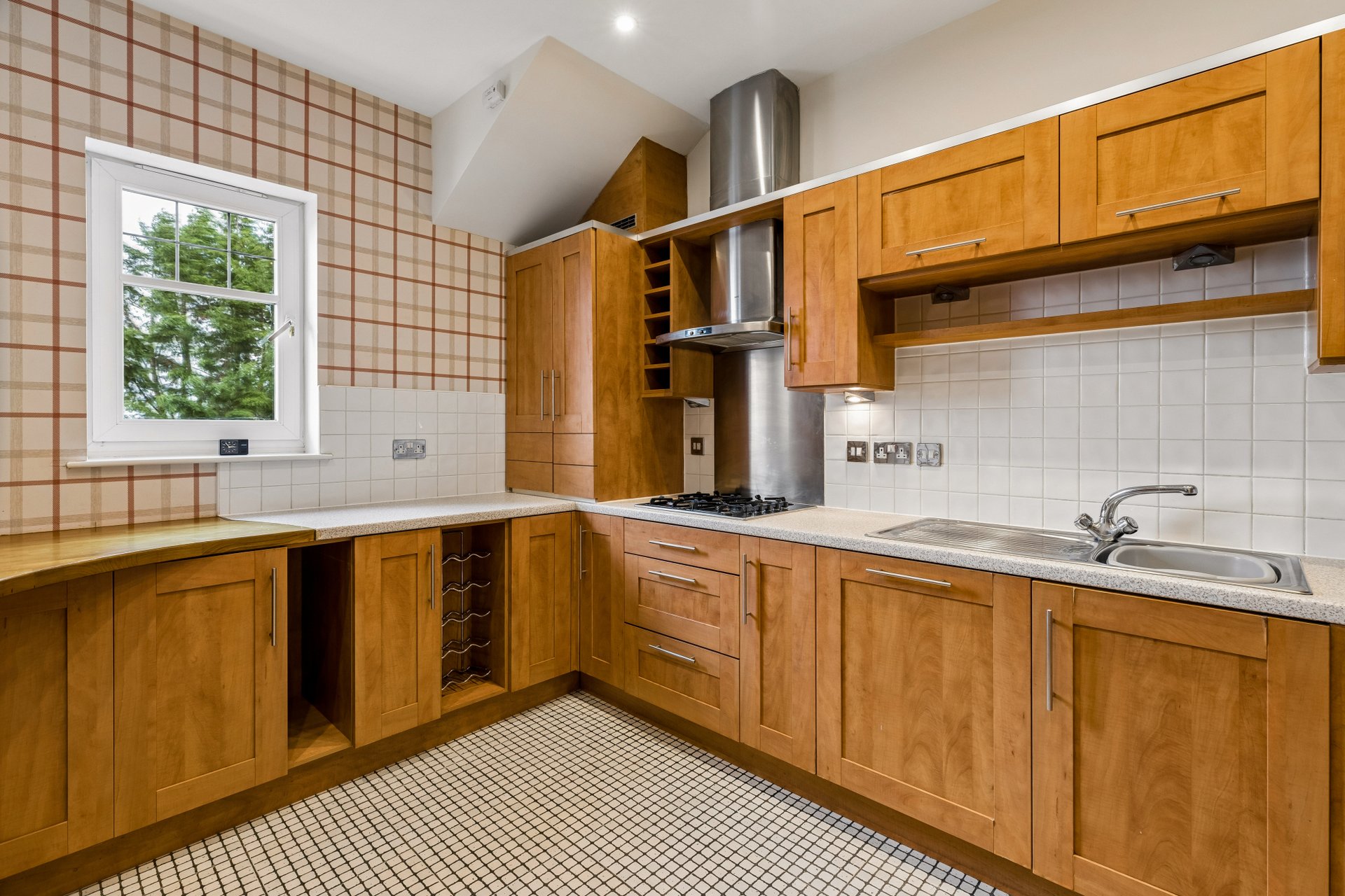 Flat J, 2 Whitecraigs Court, Giffnock, Glasgow, East Renfrewshire, G46 6SY - Picture #6