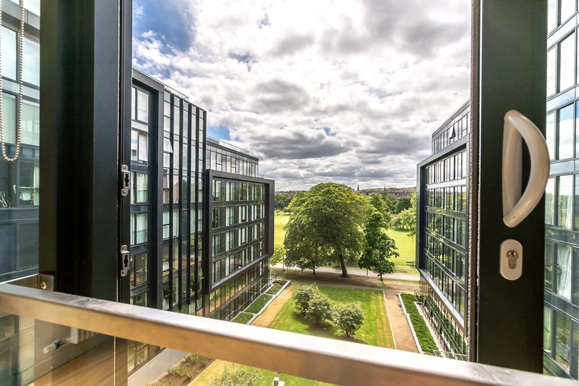 Flat 17, 8 Simpson Loan, Quartermile, Edinburgh, EH3 9GS - Picture #22