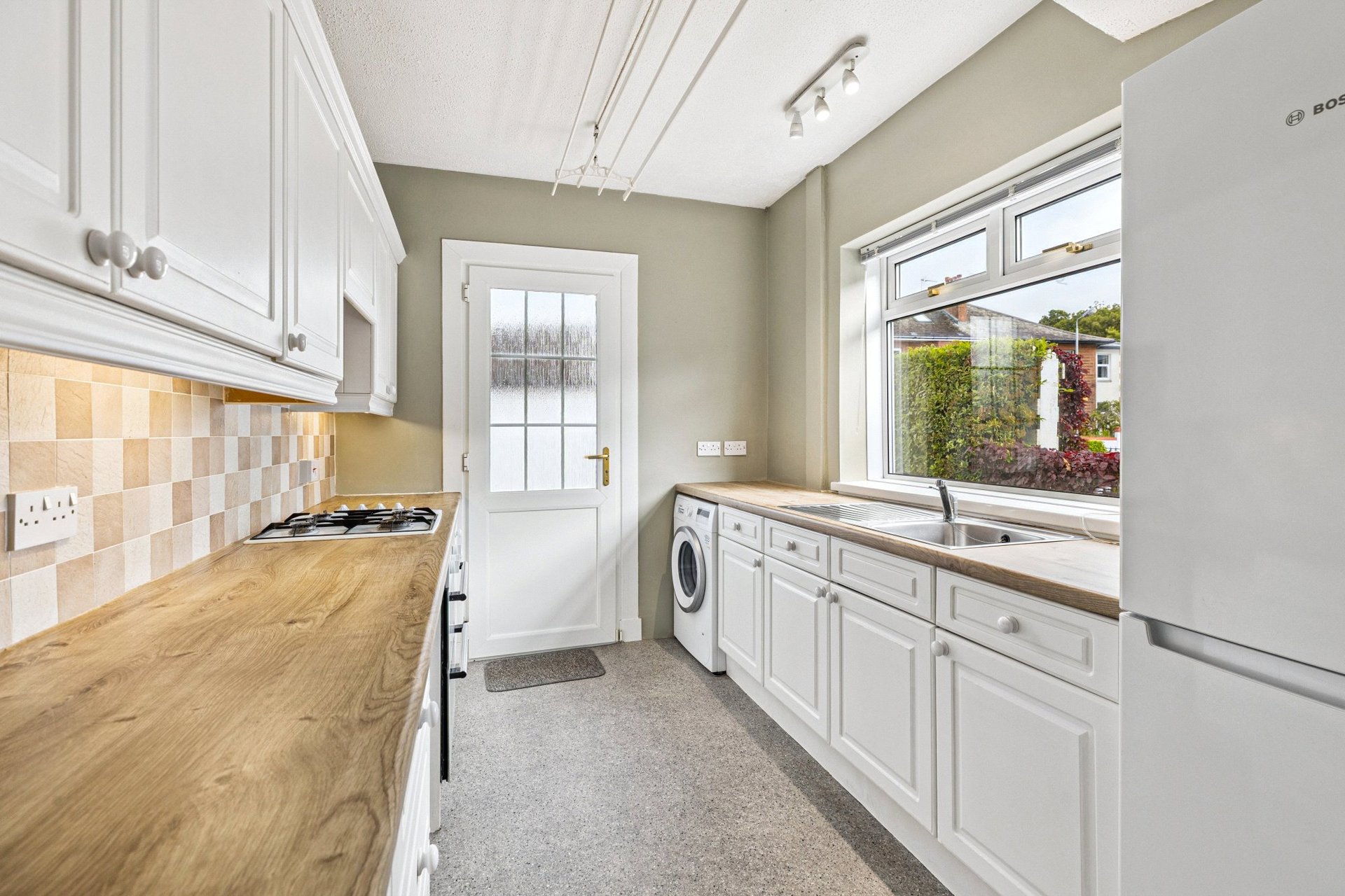 52 Woodlands Crescent, Thornliebank, Glasgow, East Renfrewshire, G46 7SR - Picture #9