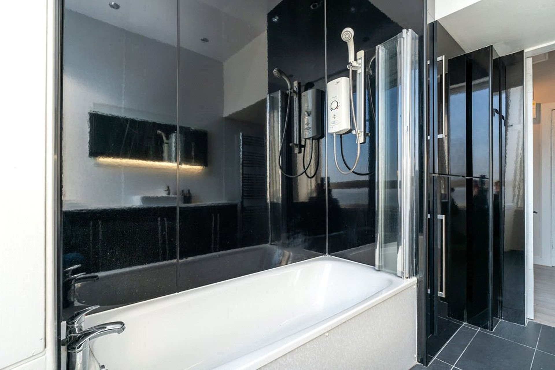 32/4 Lower Granton Road, Edinburgh, EH5 3RS - Picture #14