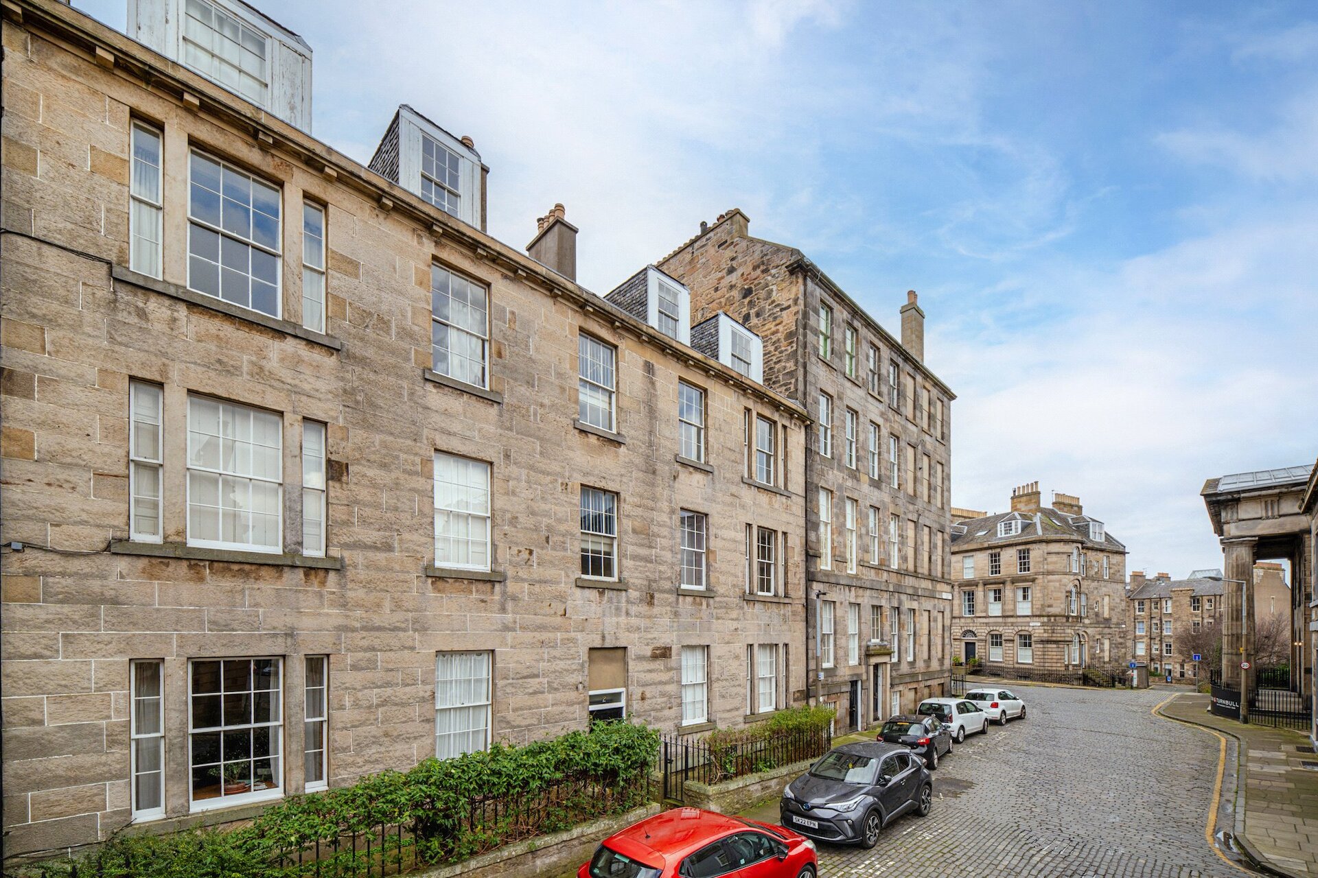 2/4 East Broughton Place, Edinburgh, EH1 3RP - Picture #1