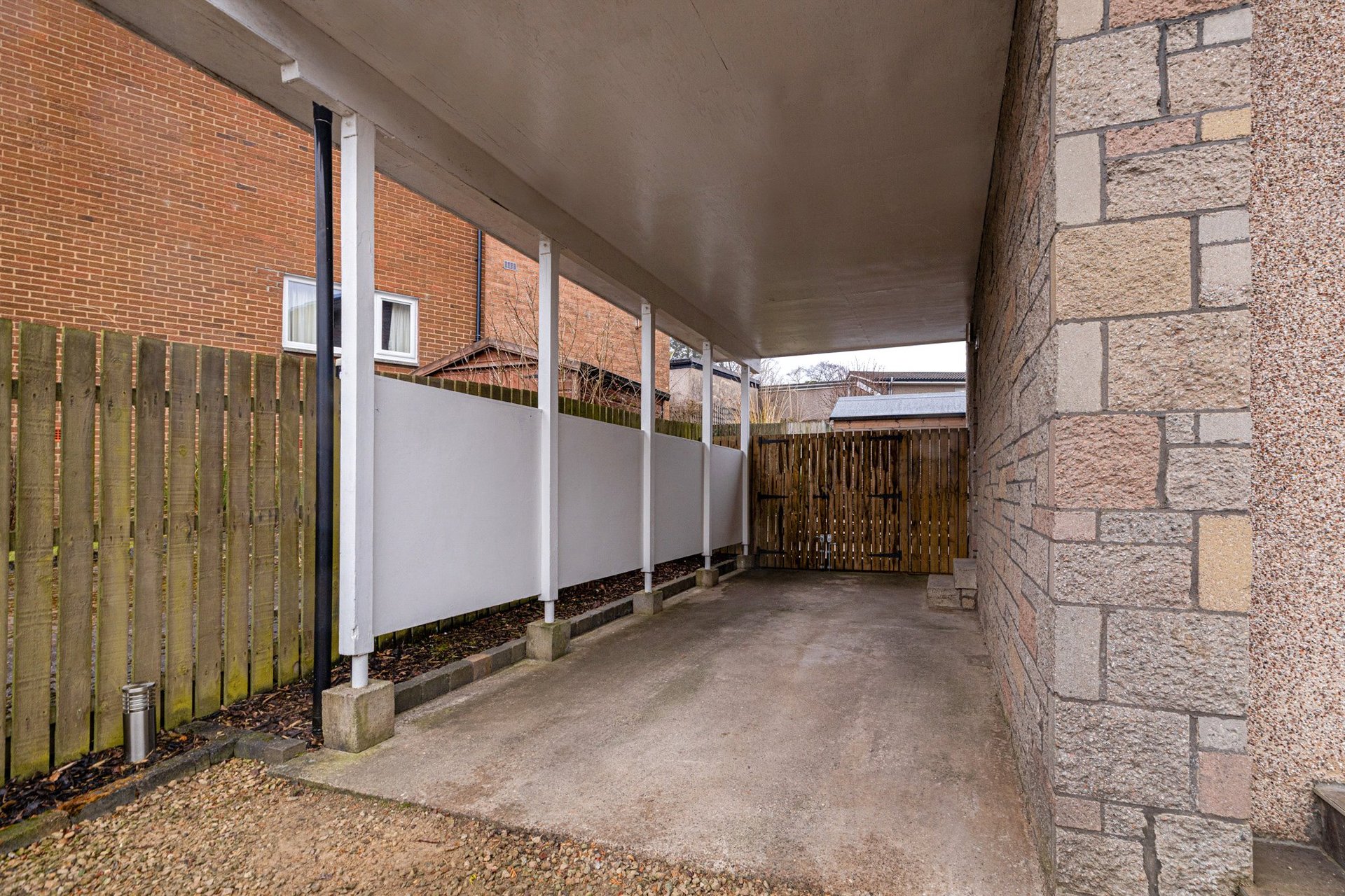 18 Montrose Drive, Bearsden, G61 3LA - Picture #34