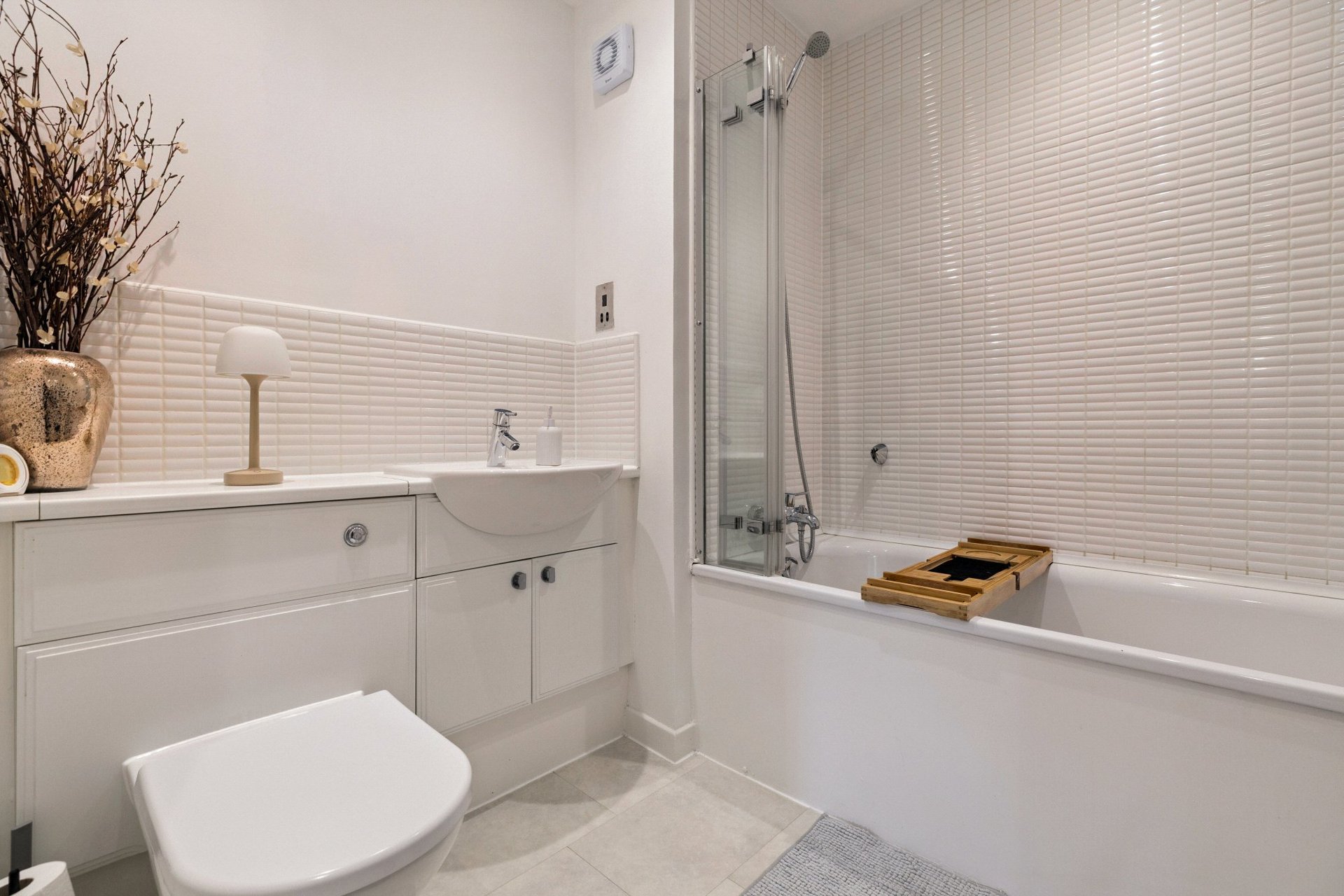 52 Canniesburn Quadrant, Bearsden, G61 1RW - Picture #20