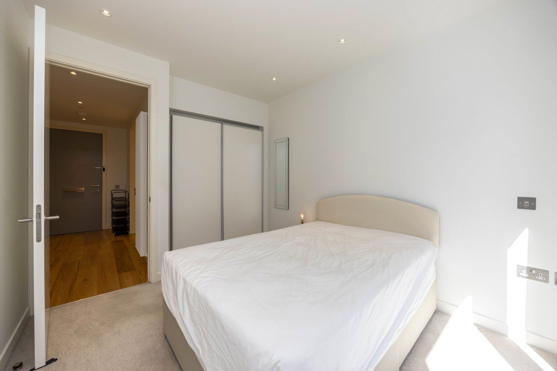 Flat 43, 6 Simpson Loan, Edinburgh, Midlothian, EH3 9GT - Picture #15