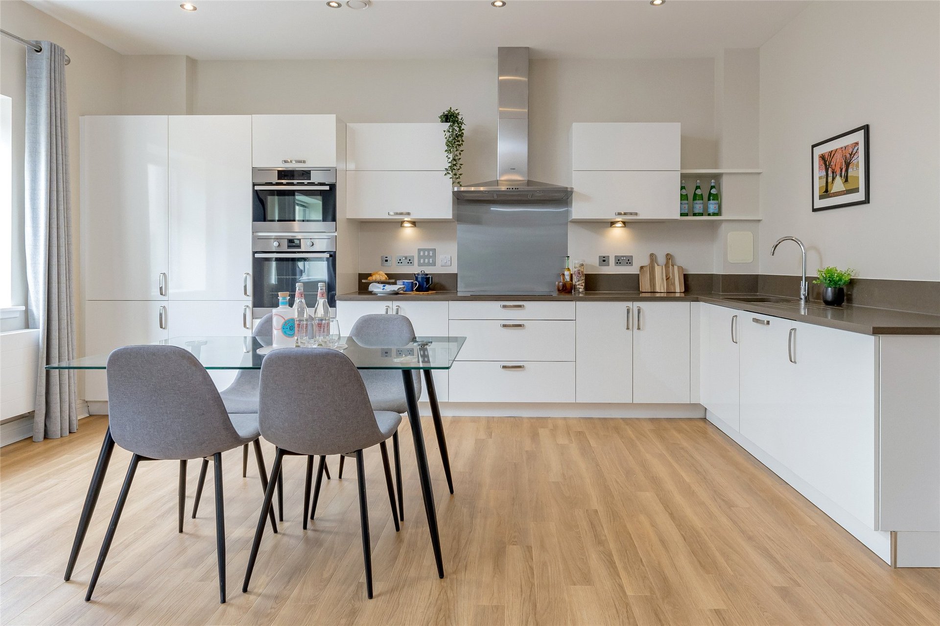 62/2 Larkfield Gardens, Edinburgh, EH5 3QB - Picture #4
