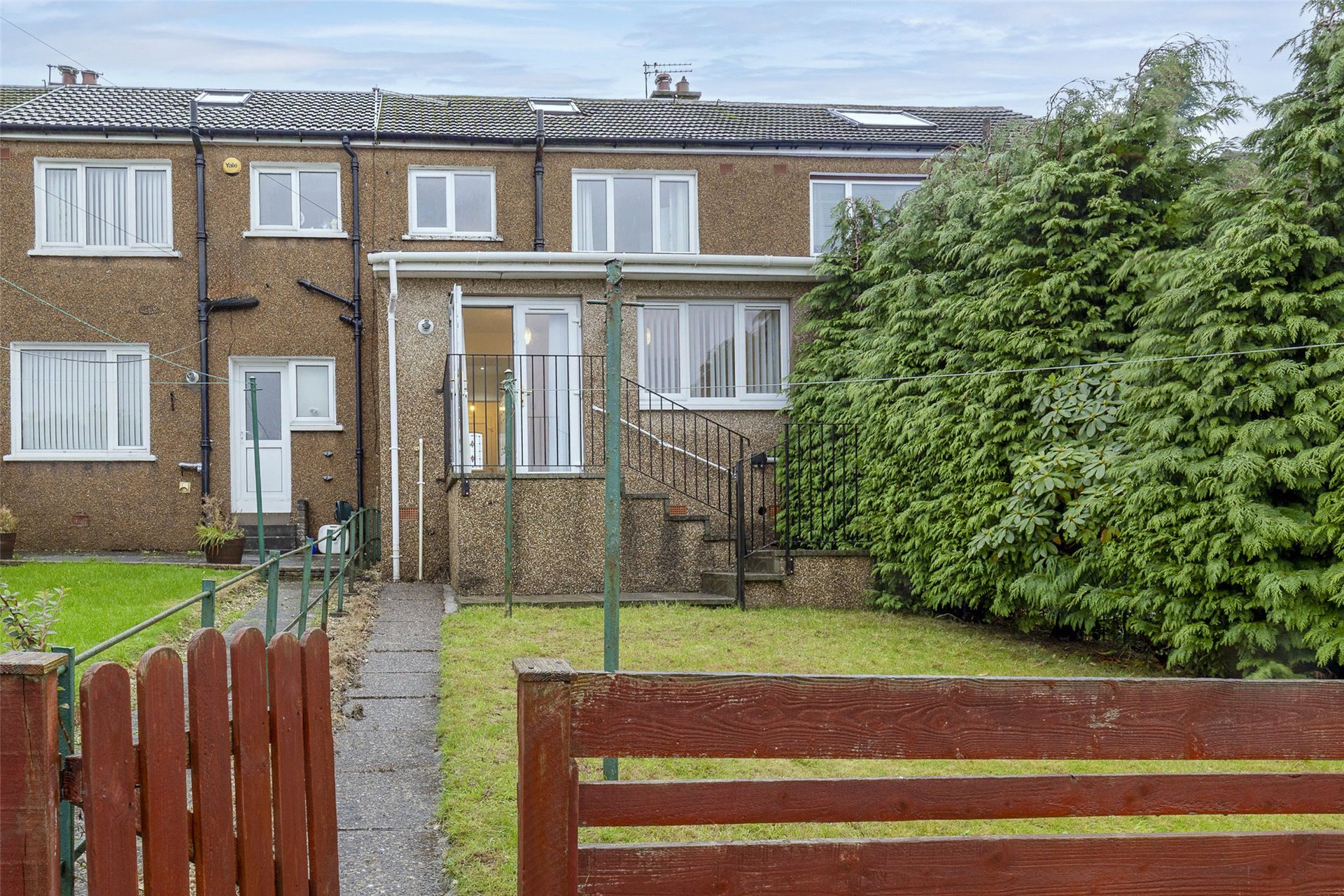 27 Cruachan Road, Bearsden, G61 4LA - Picture #2